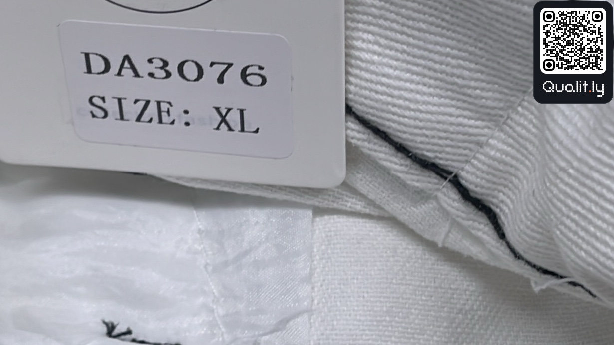 Jeans — QC-foto 1 av 38