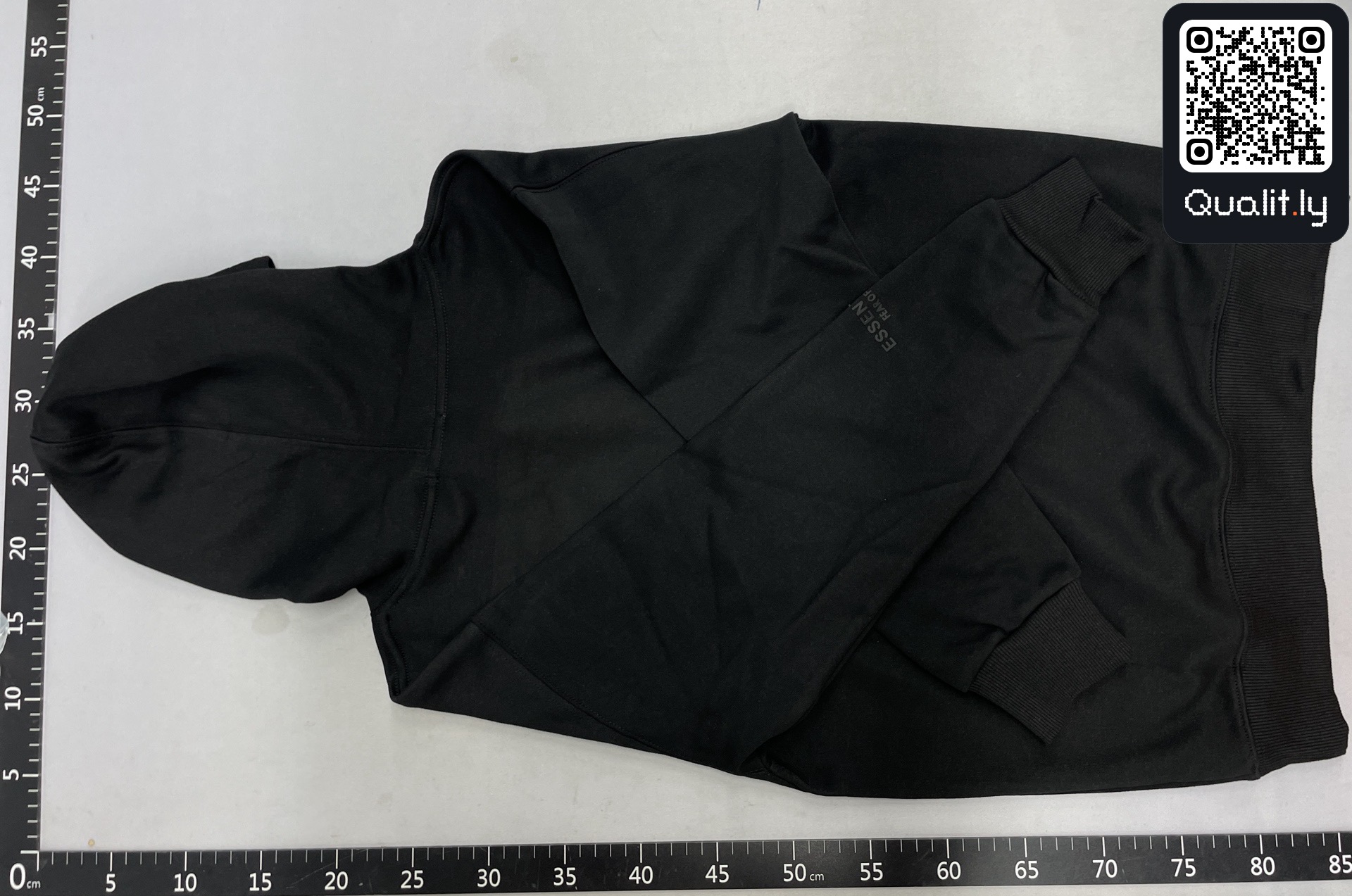 Camisola com capuz — foto QC 2 de 189