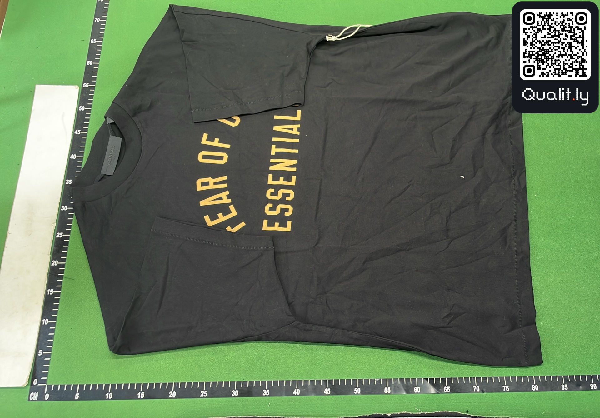 T-shirt QC photo 2 of 90