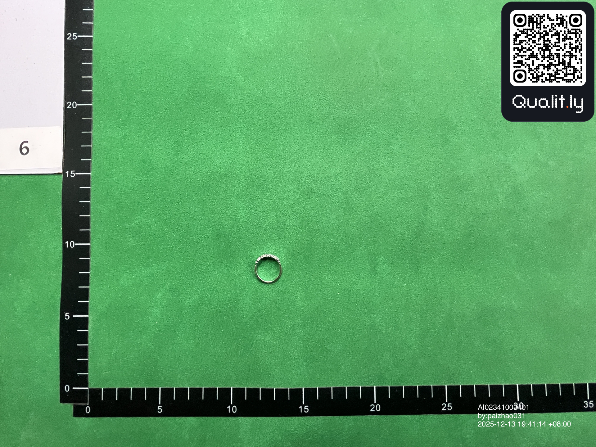 Schmuck — QC-Foto 2 von 13