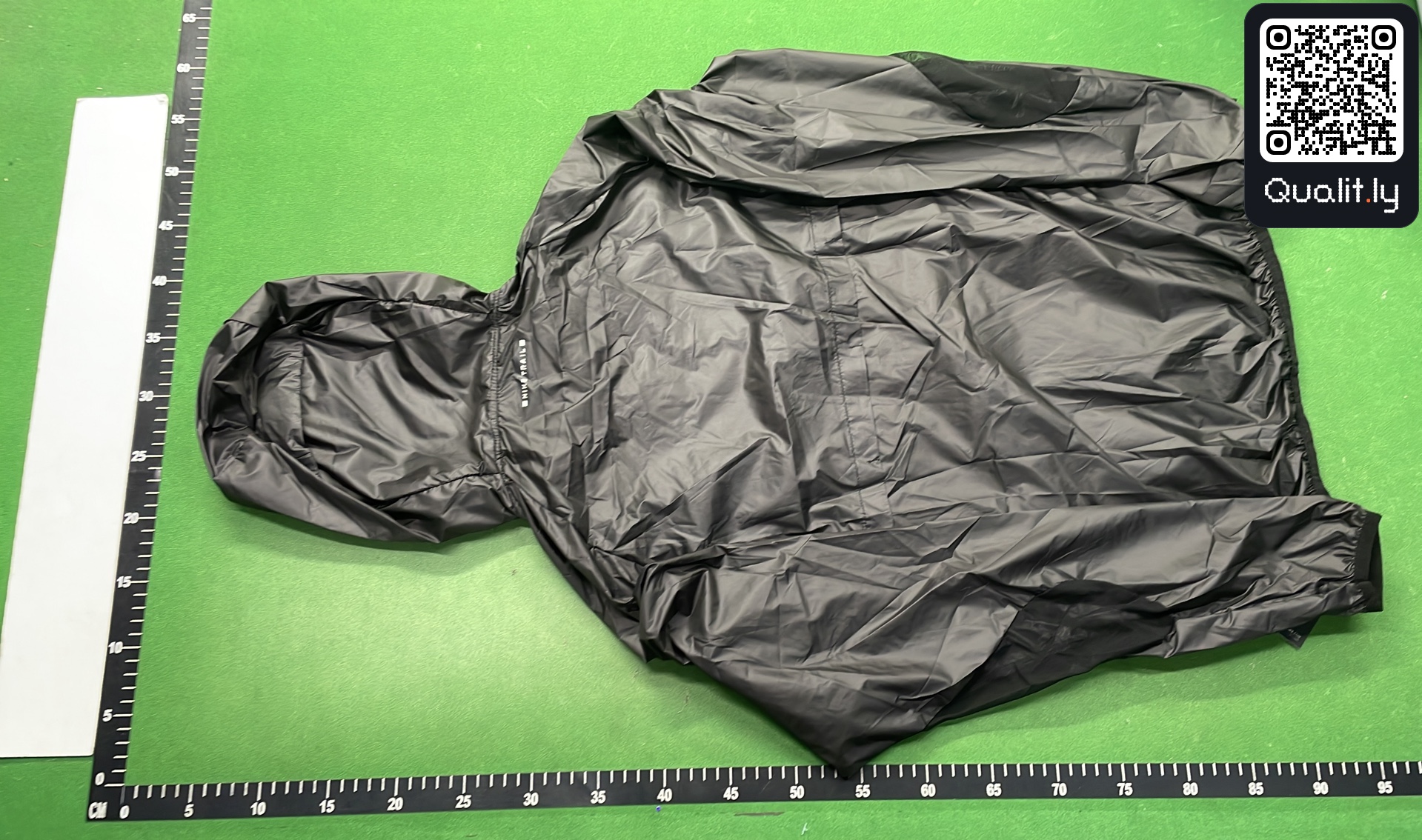 Hoodie QC photo 3 of 30