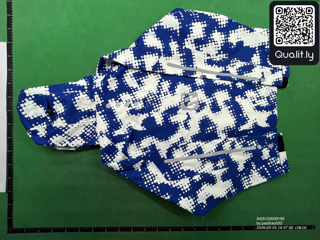 Jacket QC photo 2 of 8