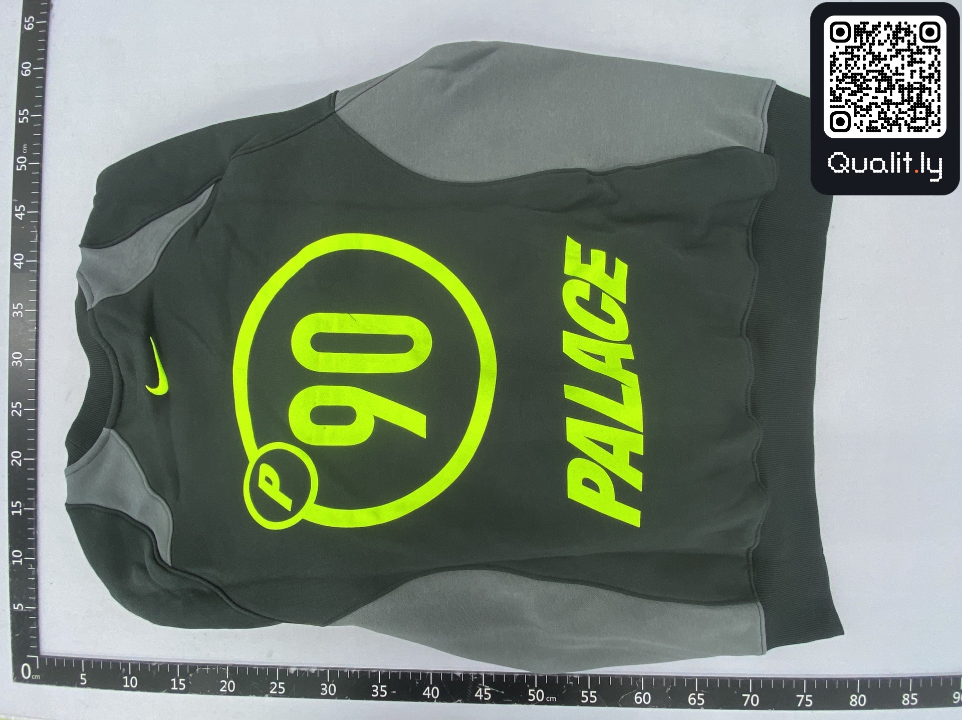 Sweatshirt QC photo 2 of 118