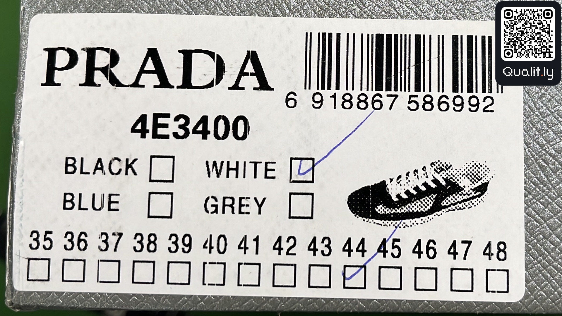 Sneakers — foto QC 2 di 120