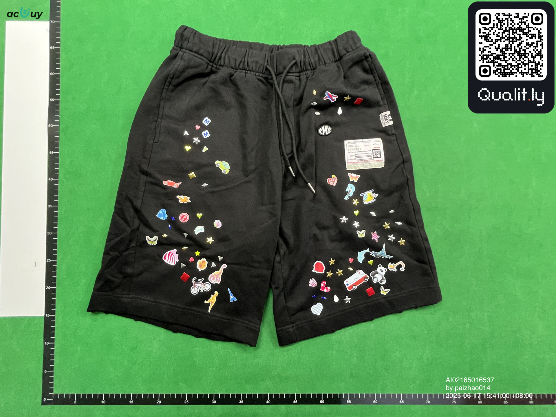 Short — photo QC 3 sur 8