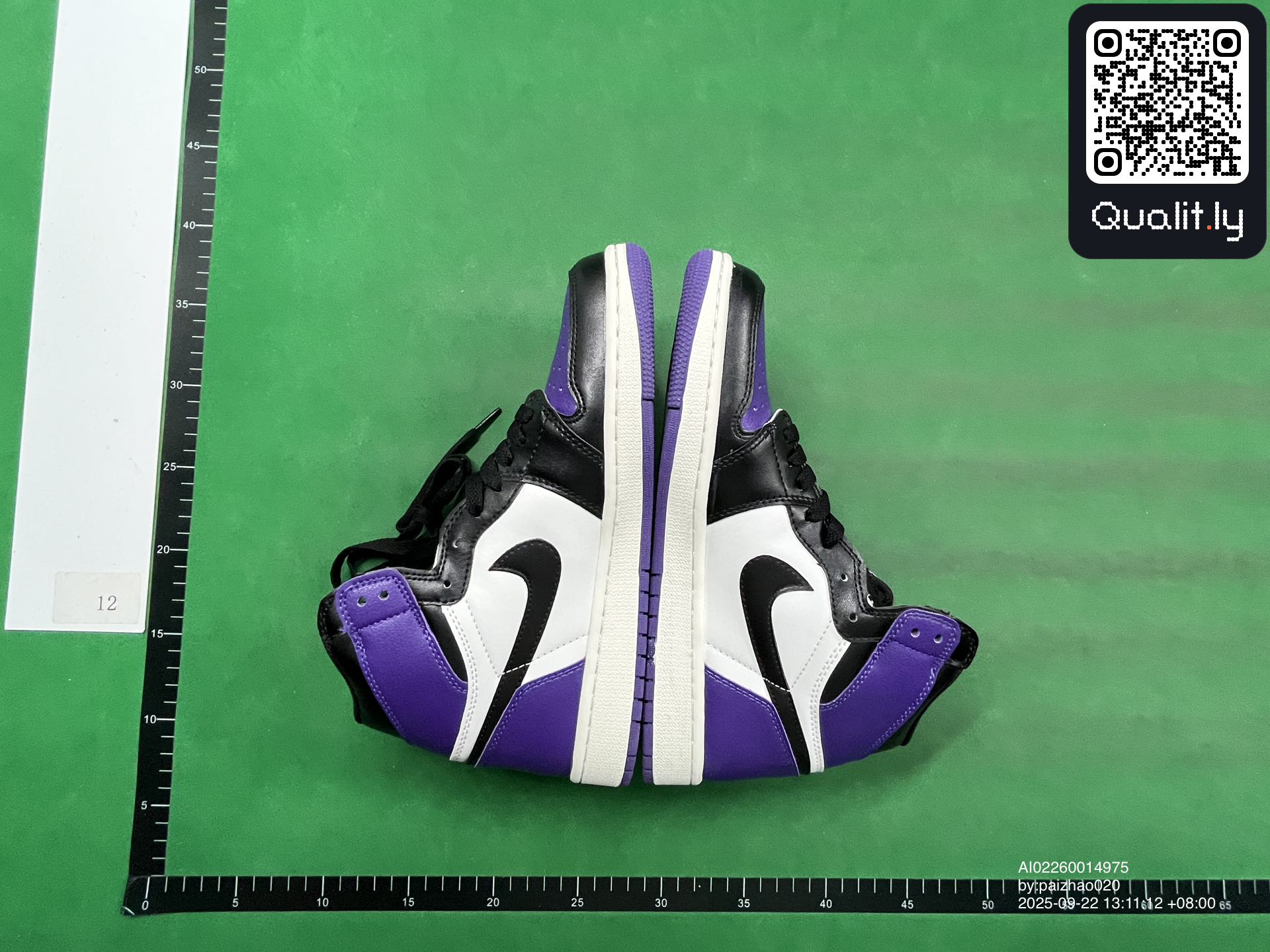 Sneaker — QC-Foto 3 von 6