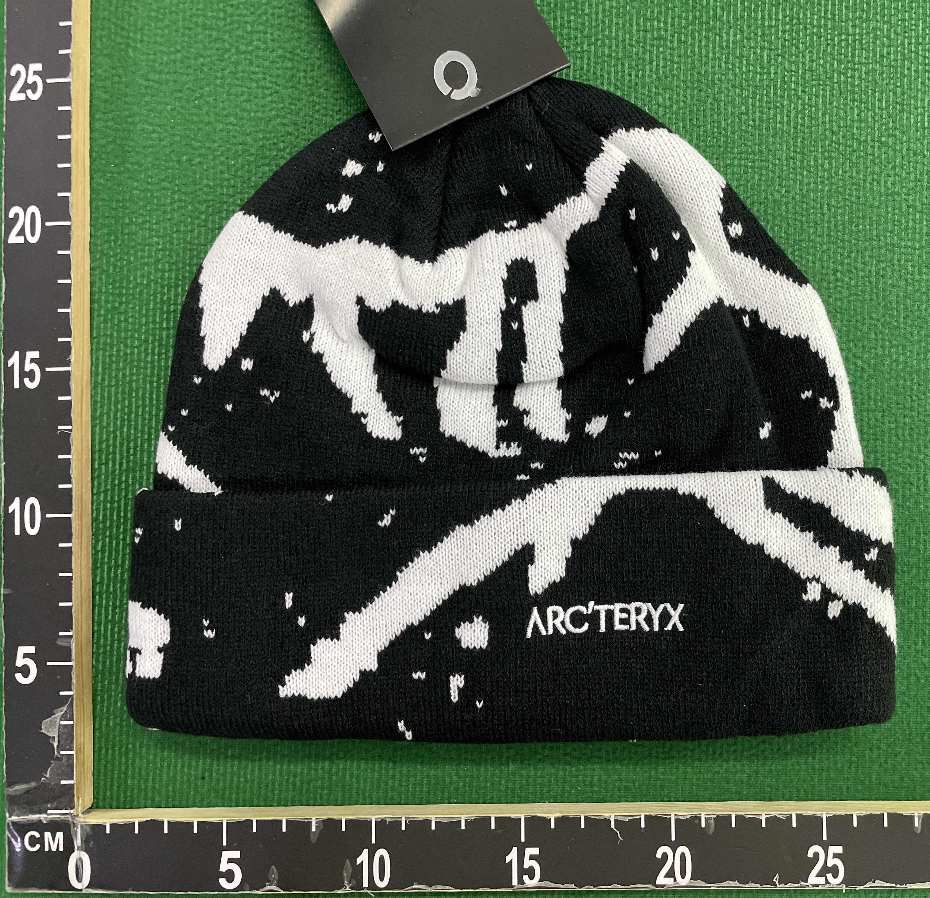 Beanie QC photo 2 of 9