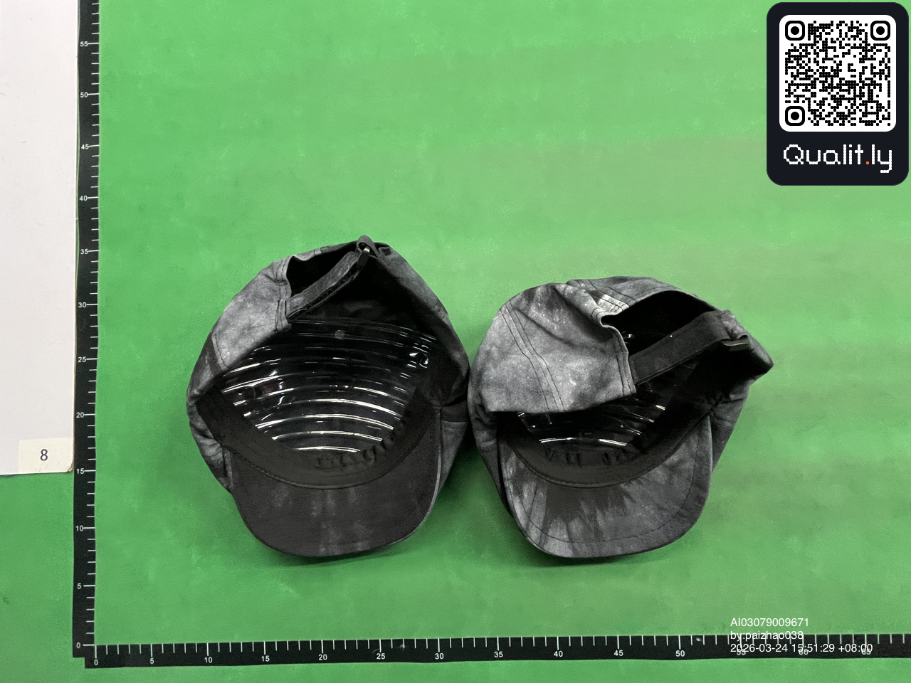 Cap QC photo 1 of 3