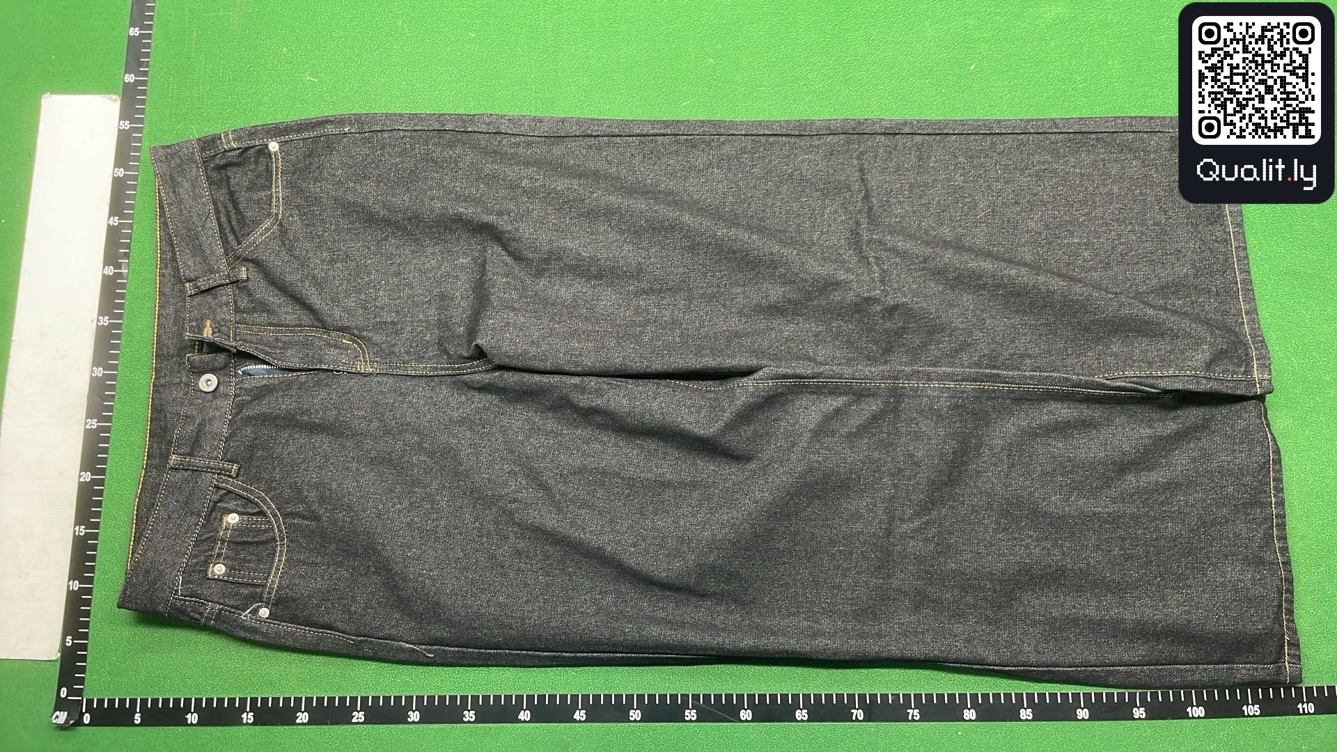 Jeans QC photo 2 of 12