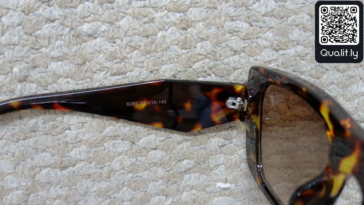 Ochelari de soare — fotografie QC 1 din 20