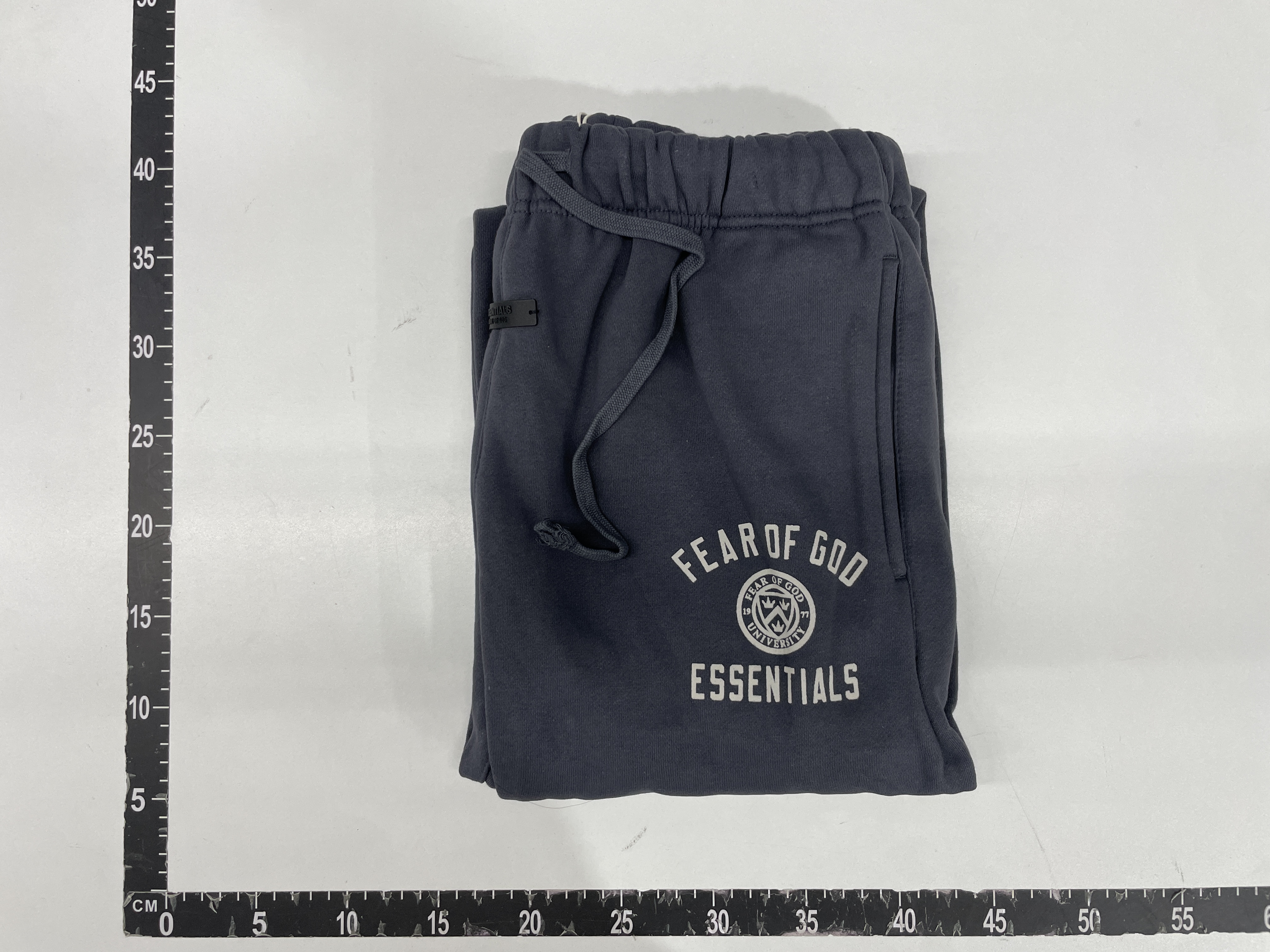 Pants QC photo 1 of 13