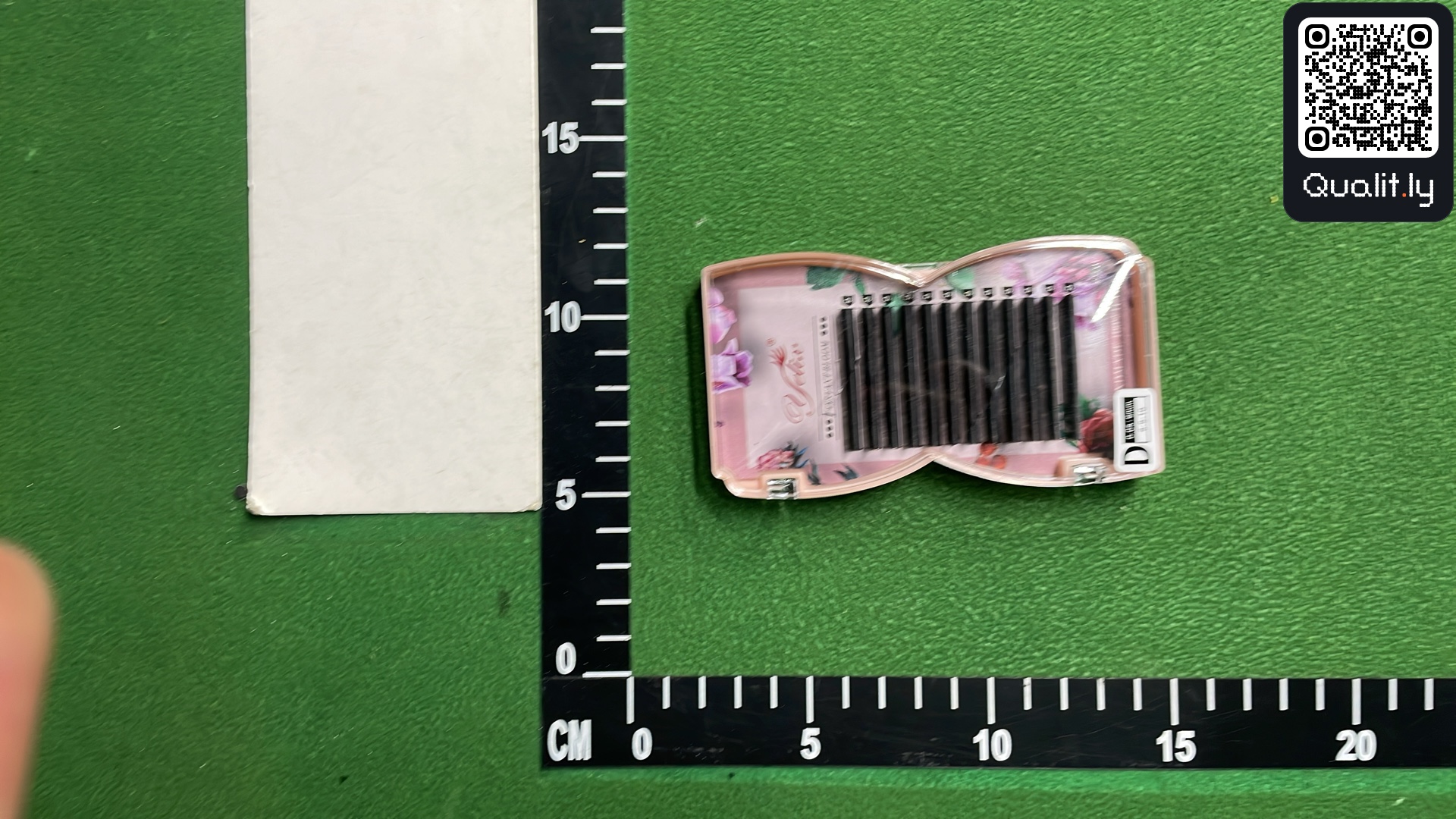Foto QC 3 di 9