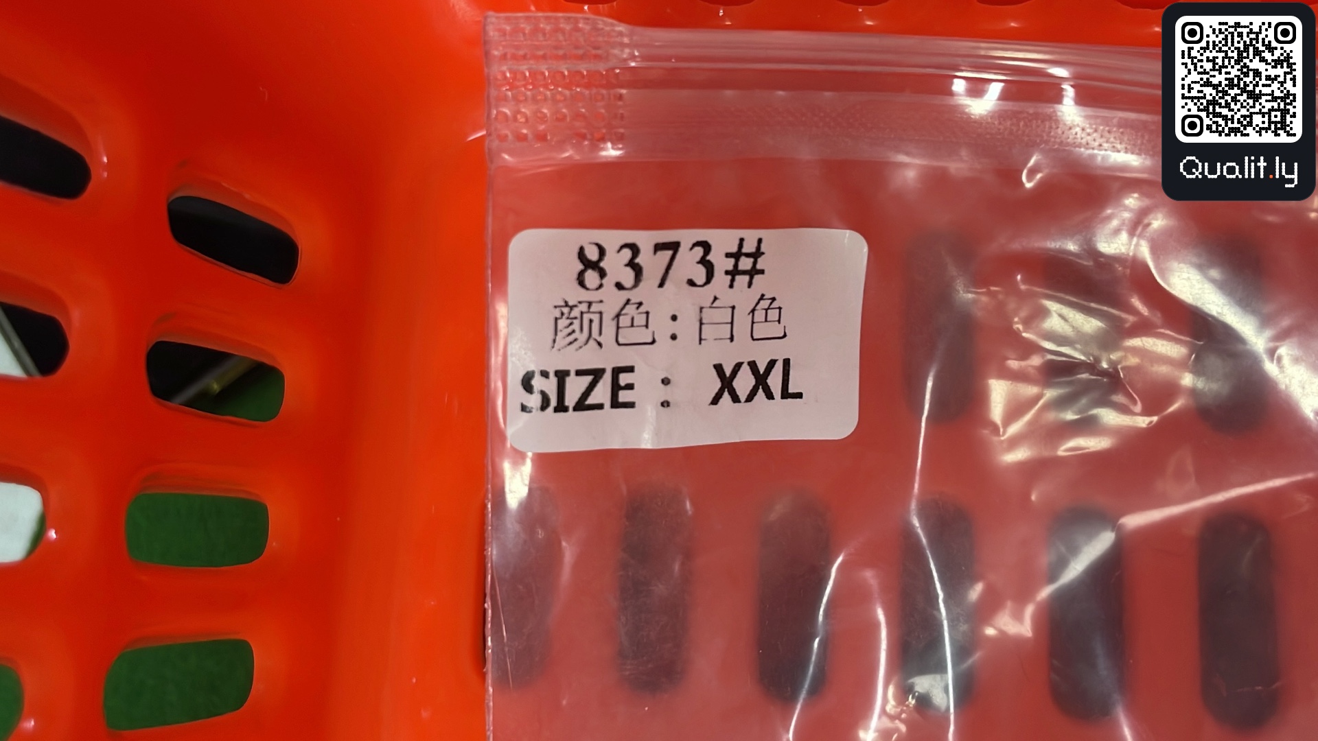 T恤 QC 照片 1 / 16