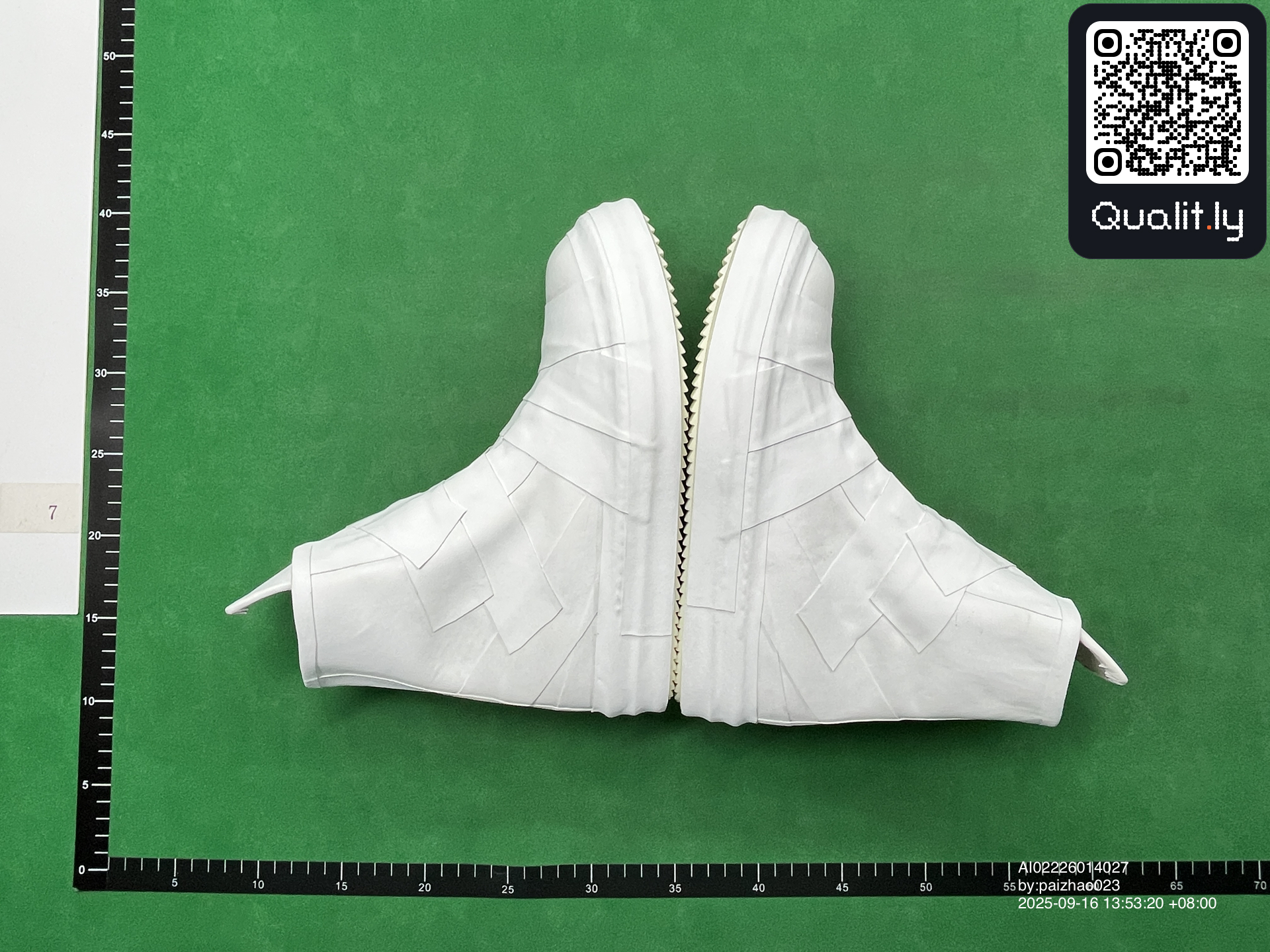 Botas — foto QC 2 de 12