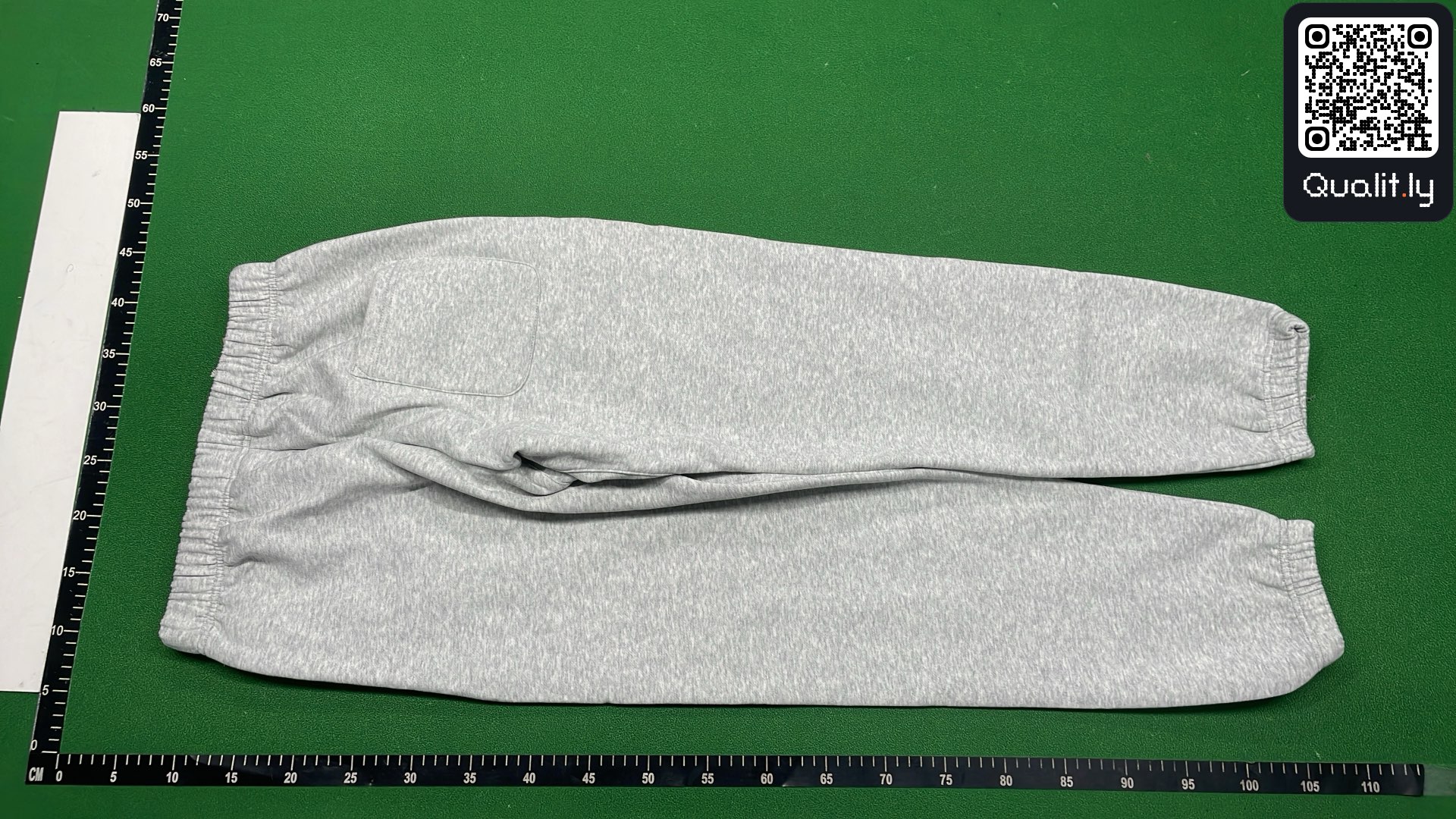 Hoodie — QC-Foto 3 von 1500