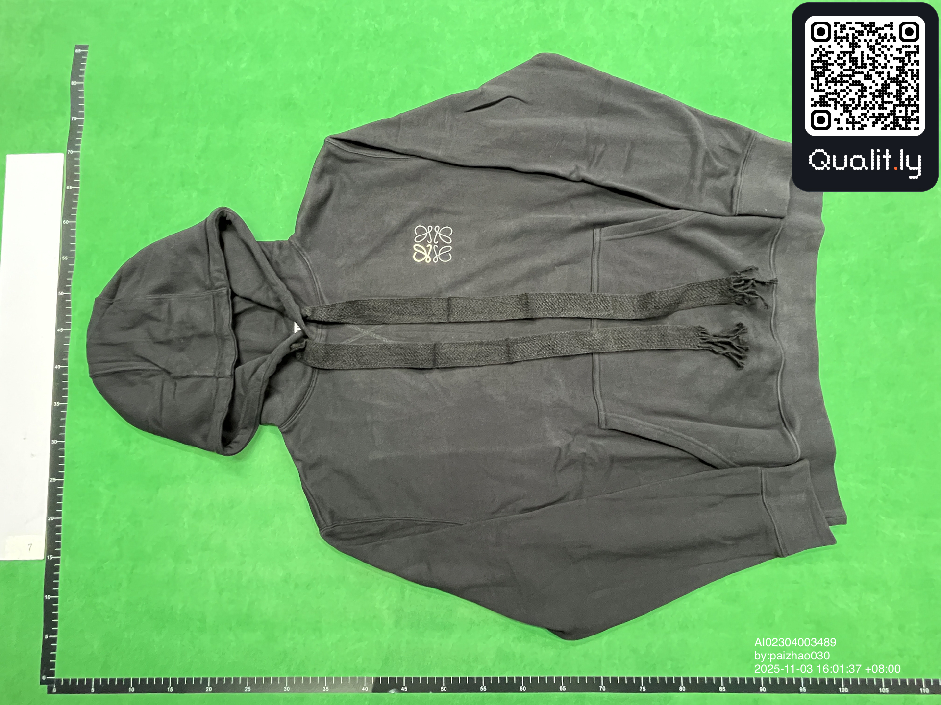 Sudadera con capucha — foto QC 3 de 4