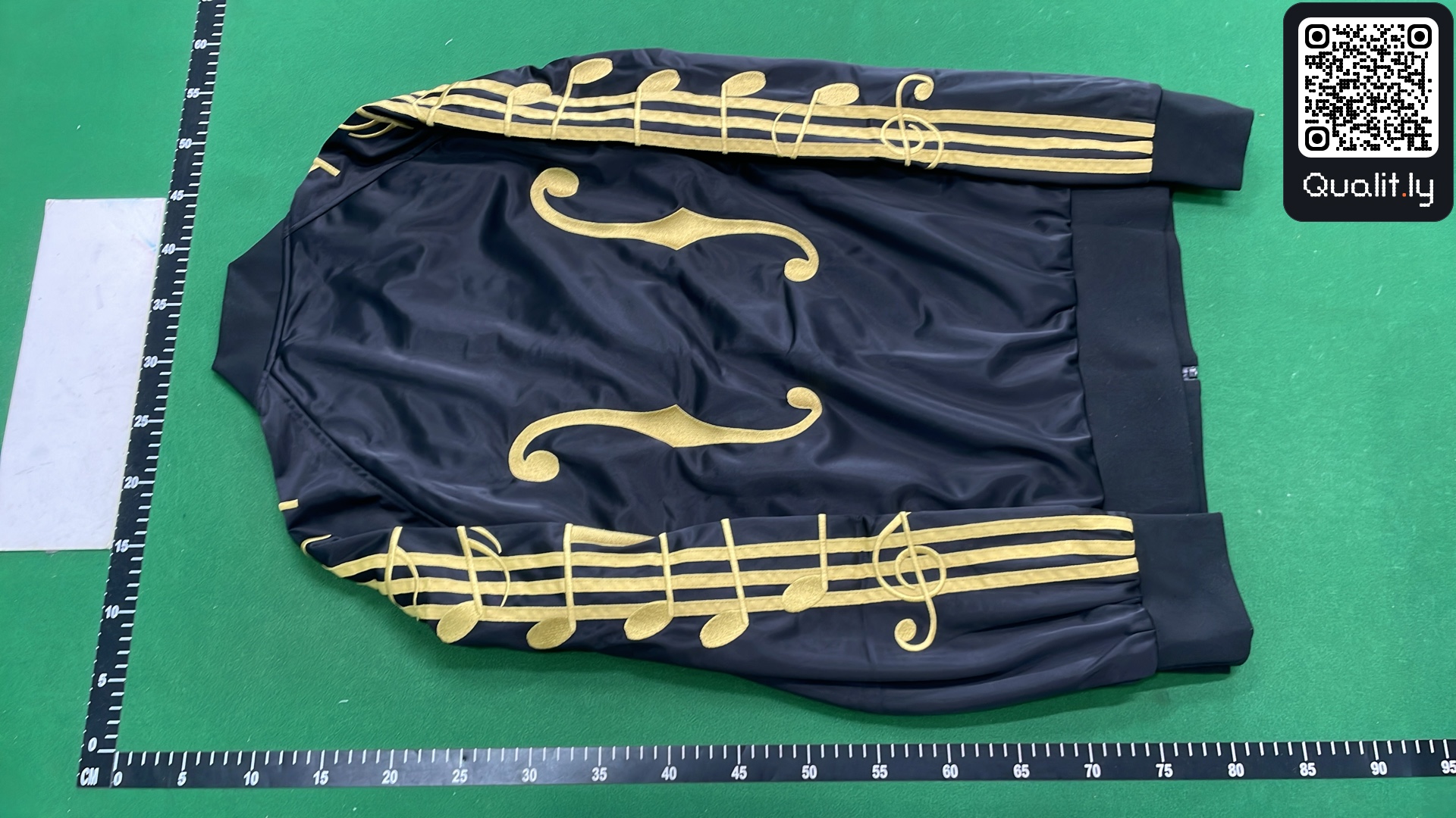 Jacket QC photo 3 of 8