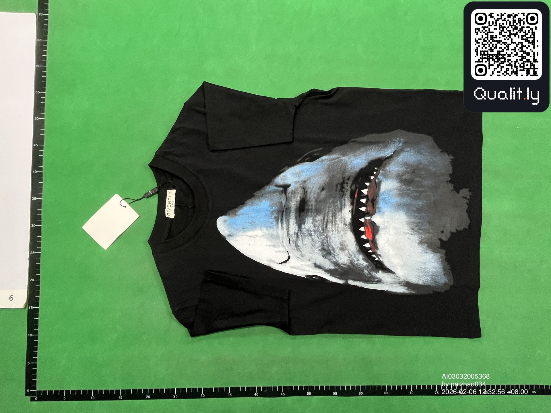 T-Shirt — QC-Foto 3 von 4