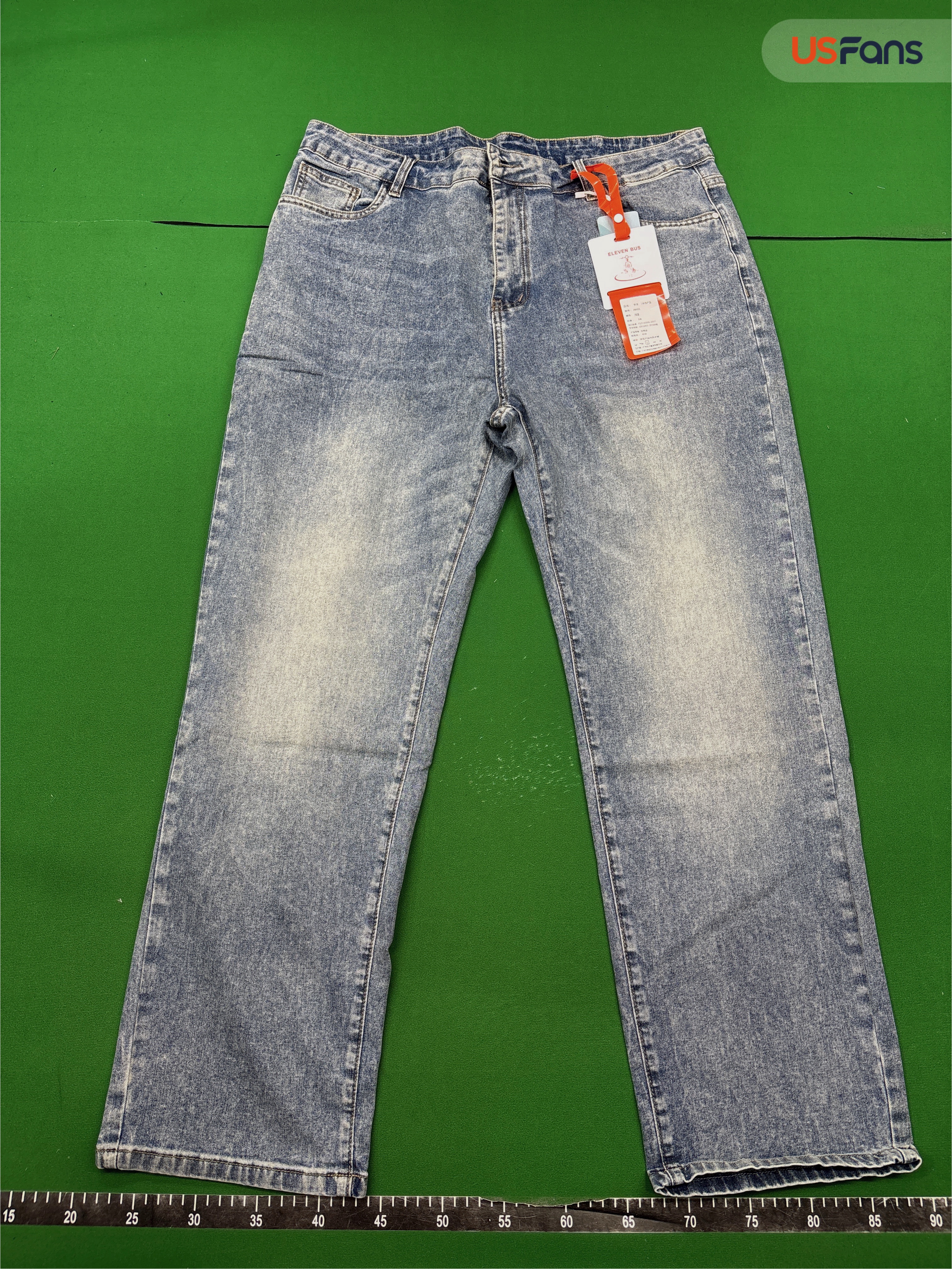 Jeans — QC-foto 2 av 4