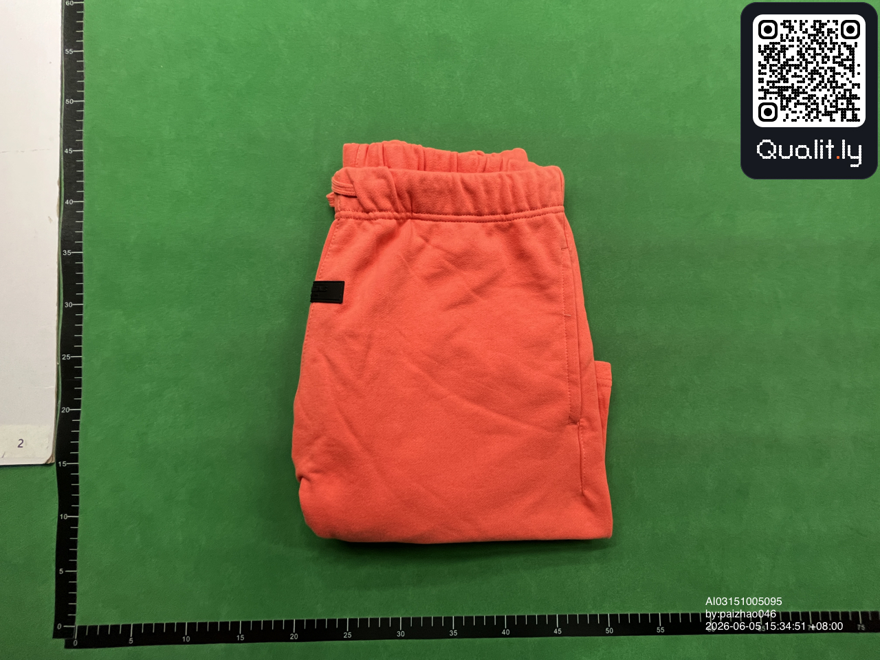 Shorts — QC-Foto 1 von 110