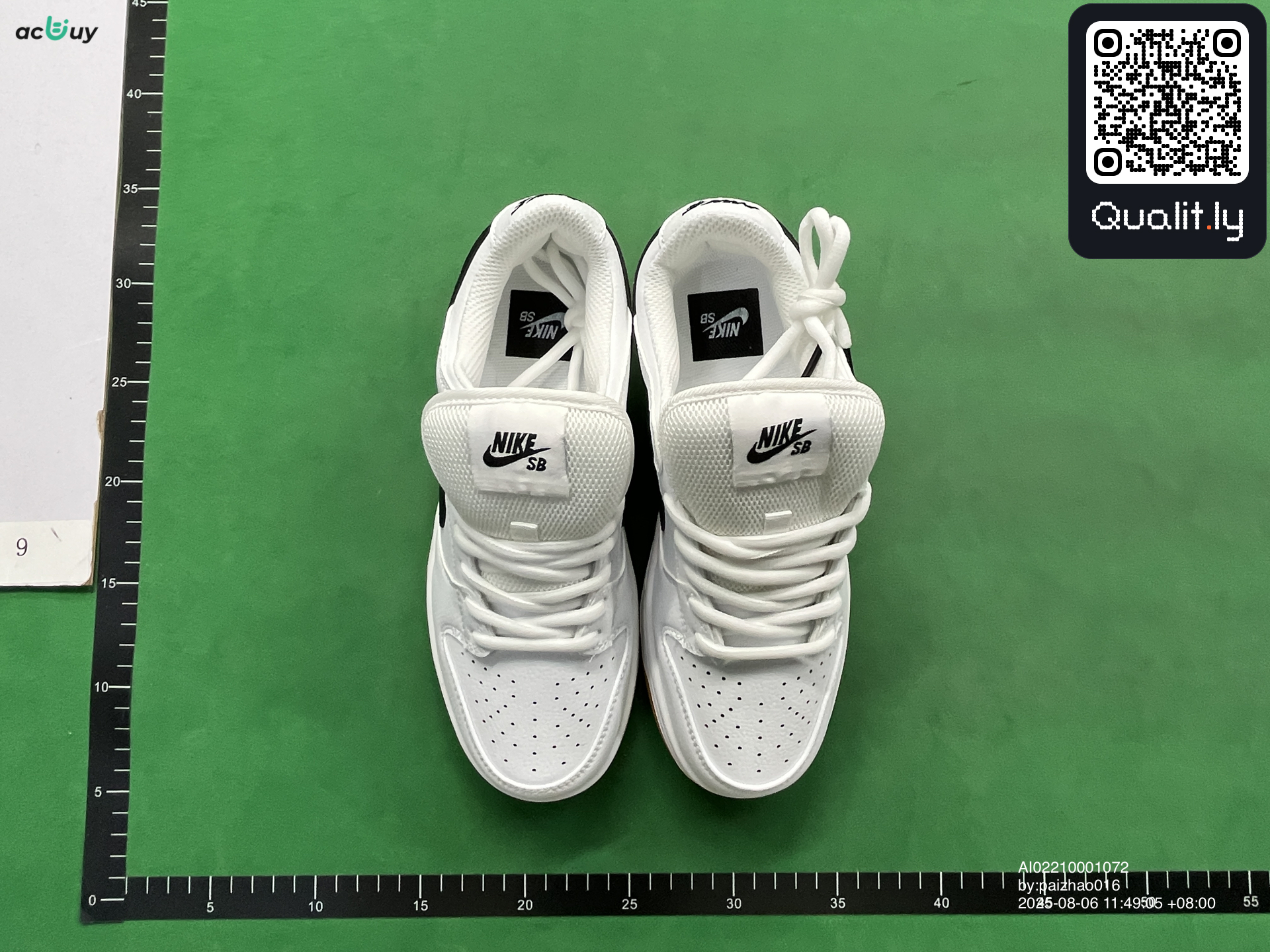 Sneakers — QC-foto 1 av 16