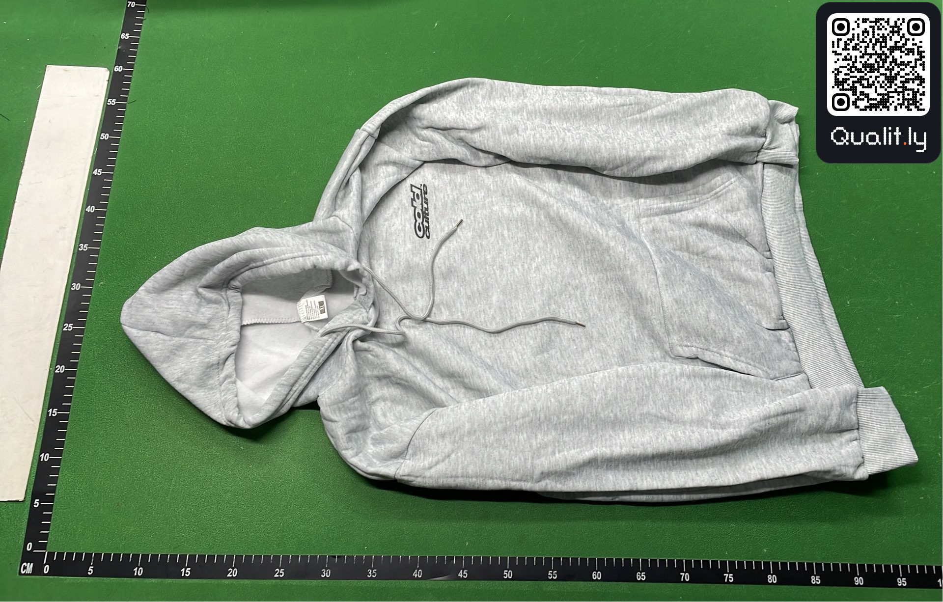 Hoodie QC photo 2 of 4