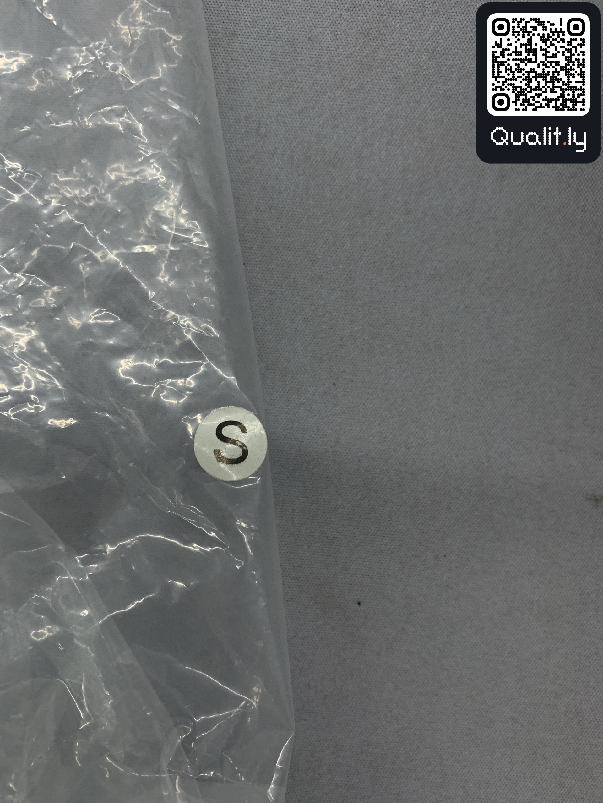 Hoodie — QC-foto 1 van 24