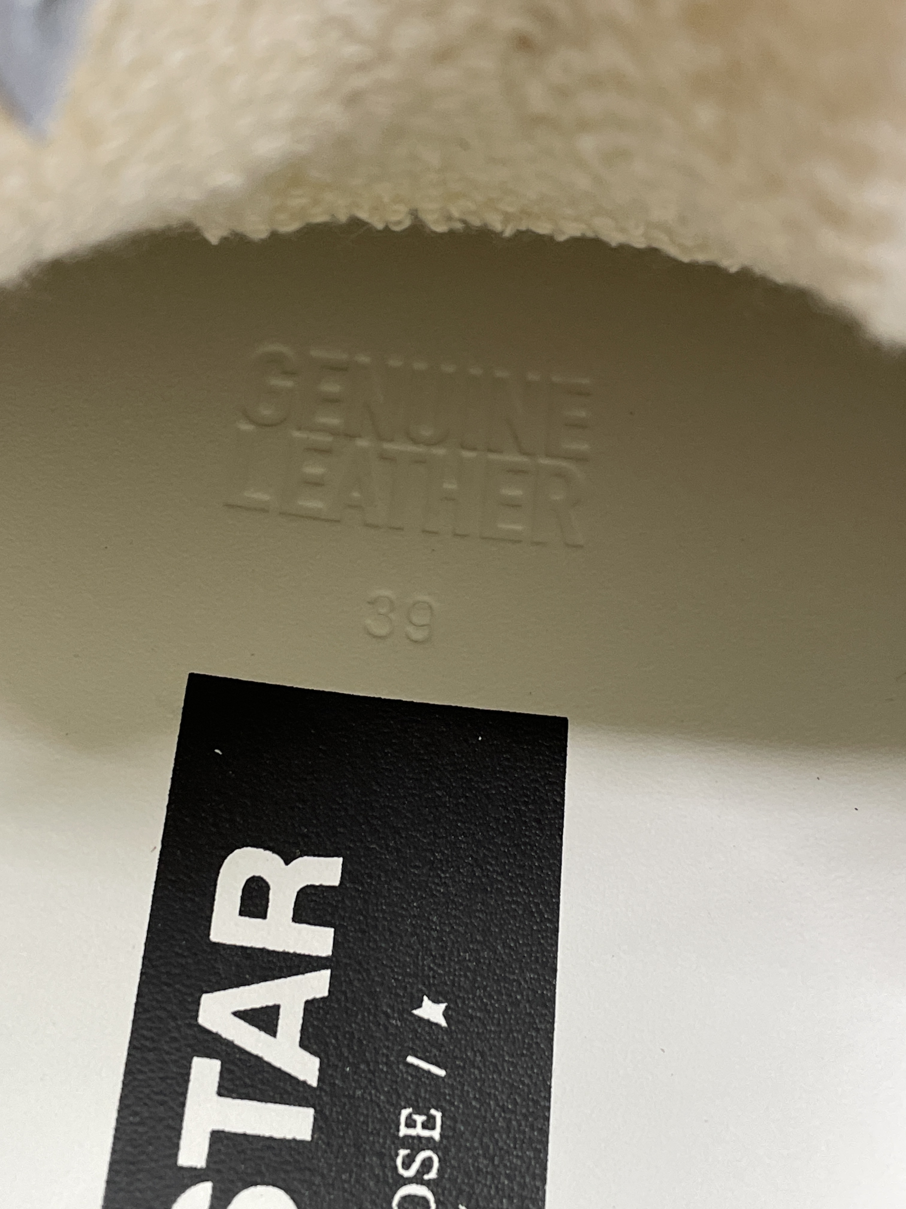 Sneakers QC photo 1 of 23