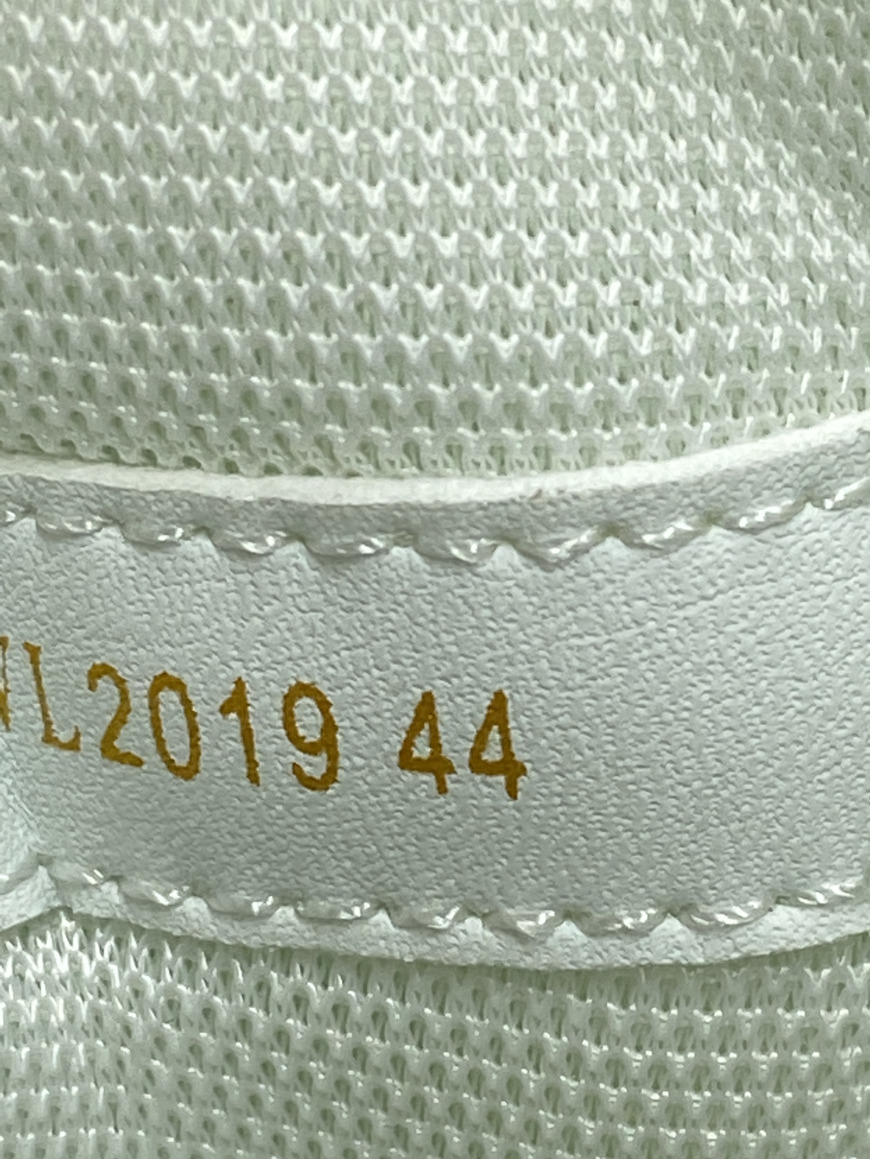 Sneakers QC photo 1 of 12