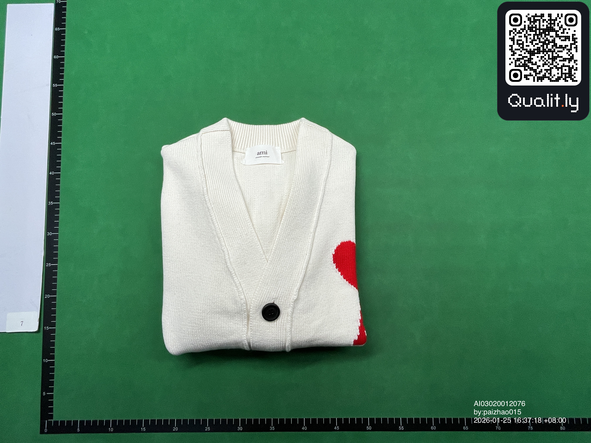 Pull — photo QC 1 sur 14