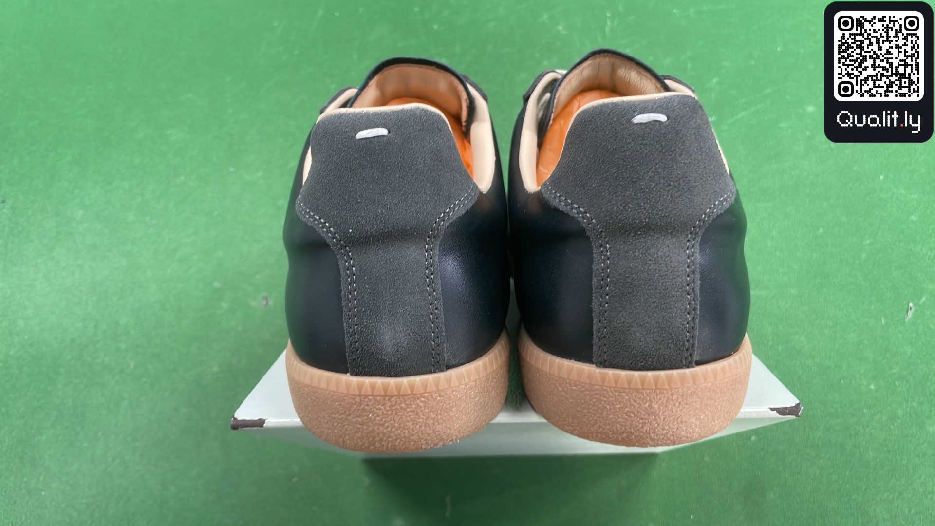 Sneakers — QC-foto 3 av 12