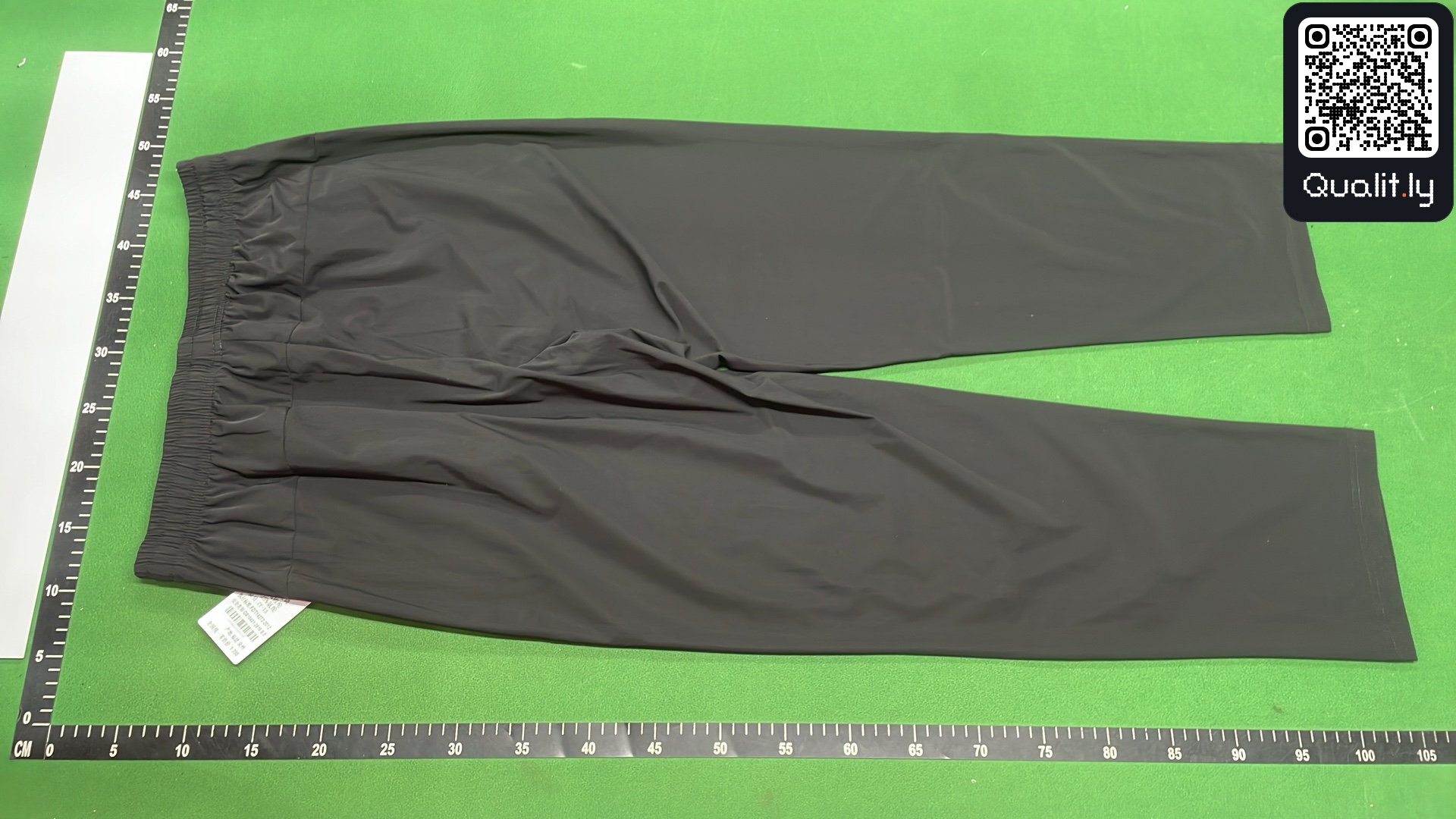 Pants QC photo 3 of 31