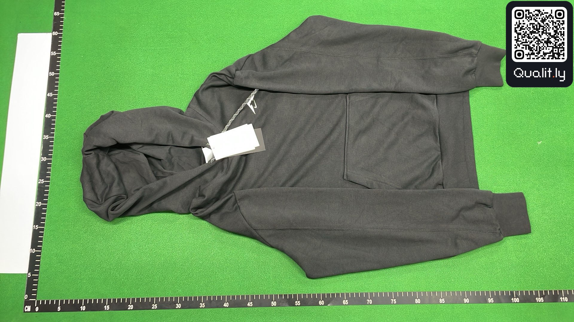Hoodie QC photo 2 of 8