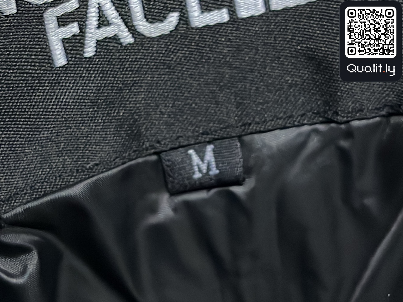 Chaqueta — foto QC 2 de 4