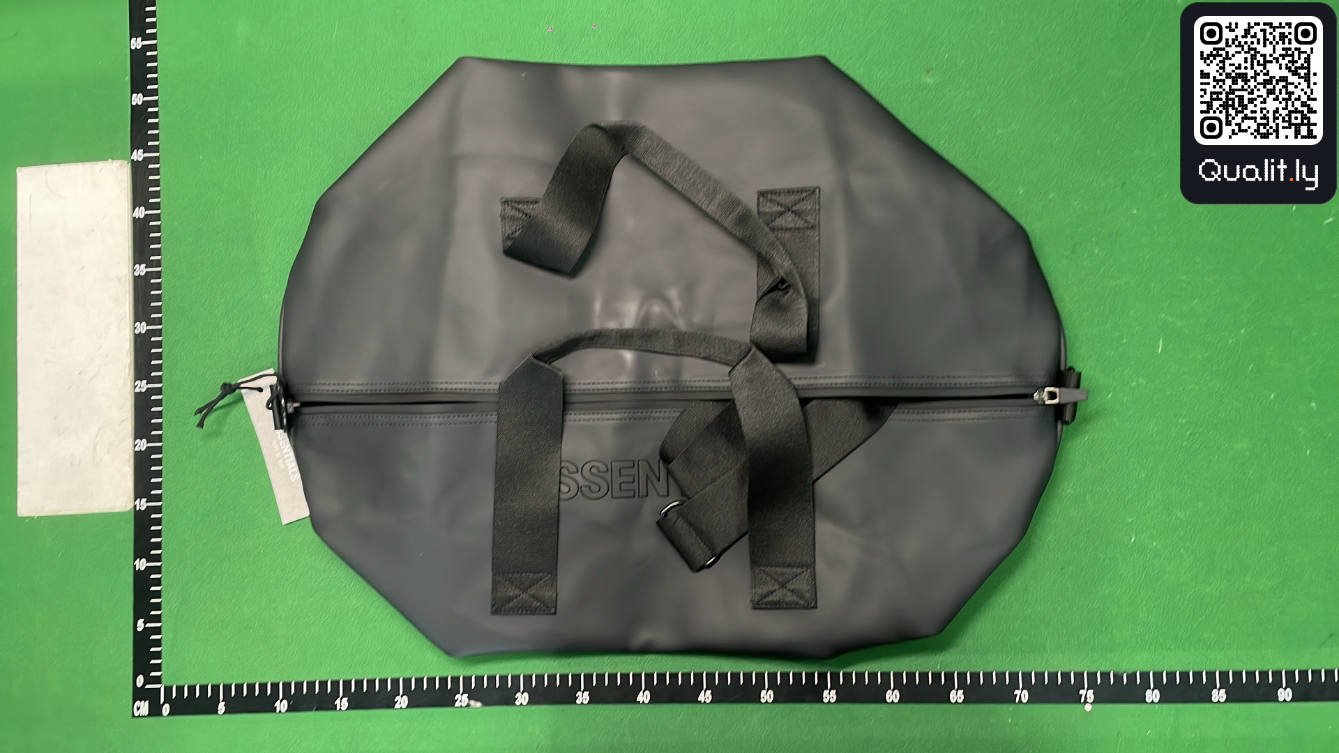 包 QC 照片 1 / 23