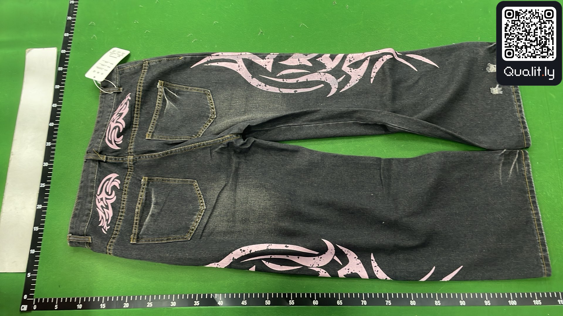 牛仔裤 QC 照片 3 / 4