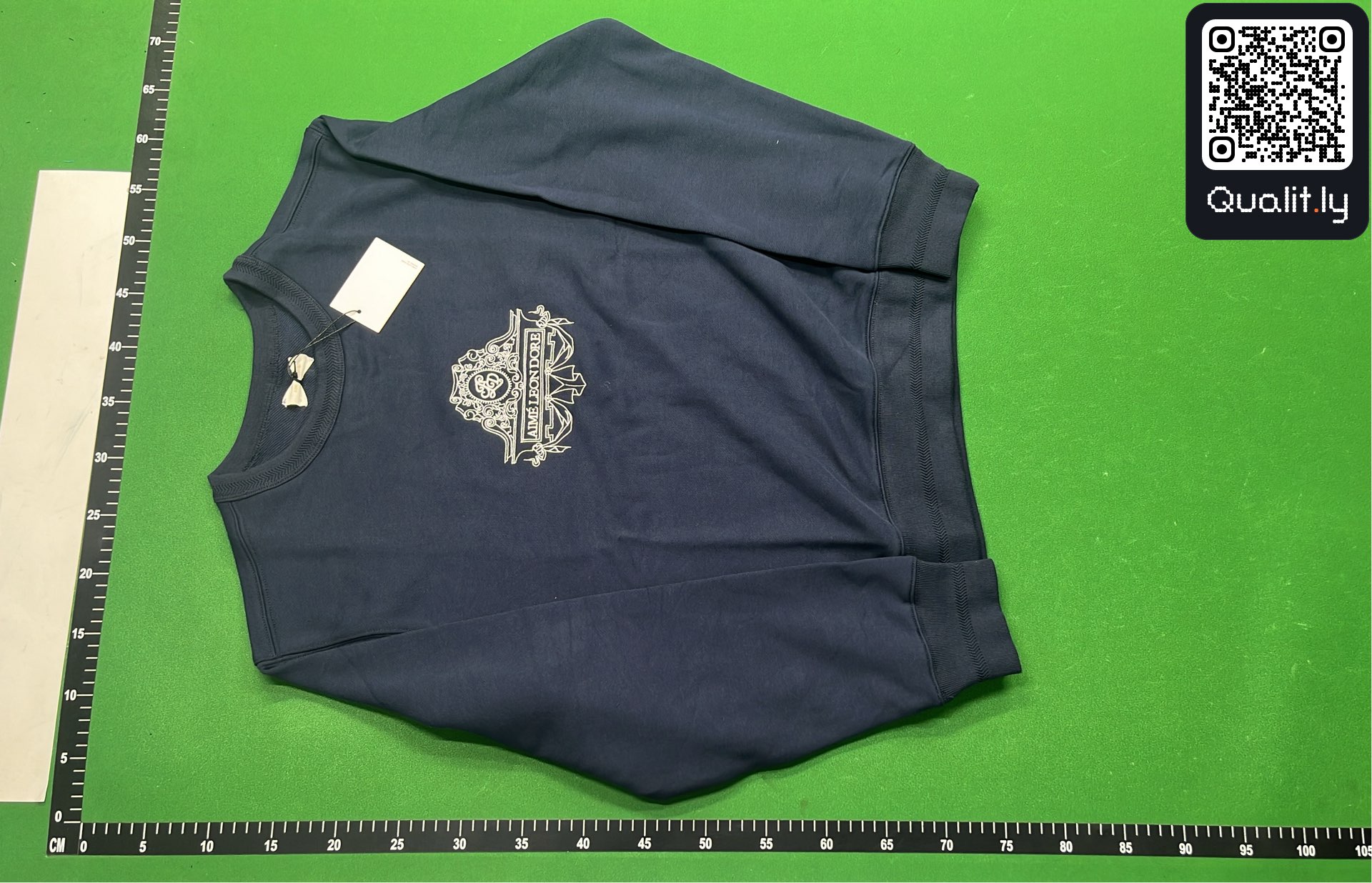 卫衣 QC 照片 2 / 8