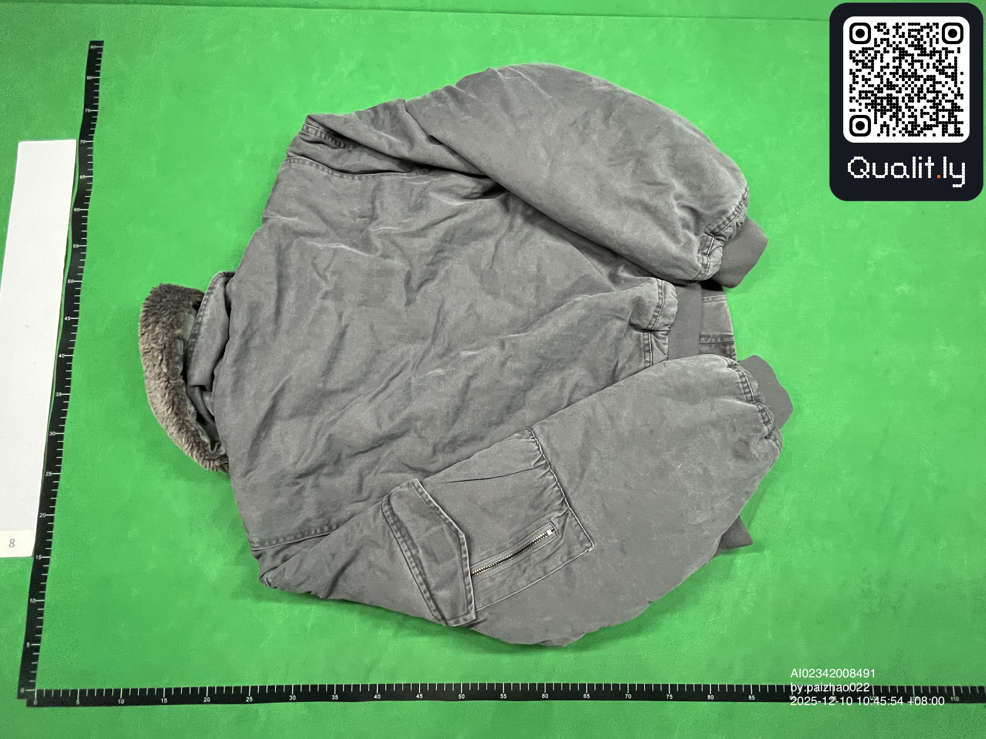 Veste — photo QC 2 sur 8