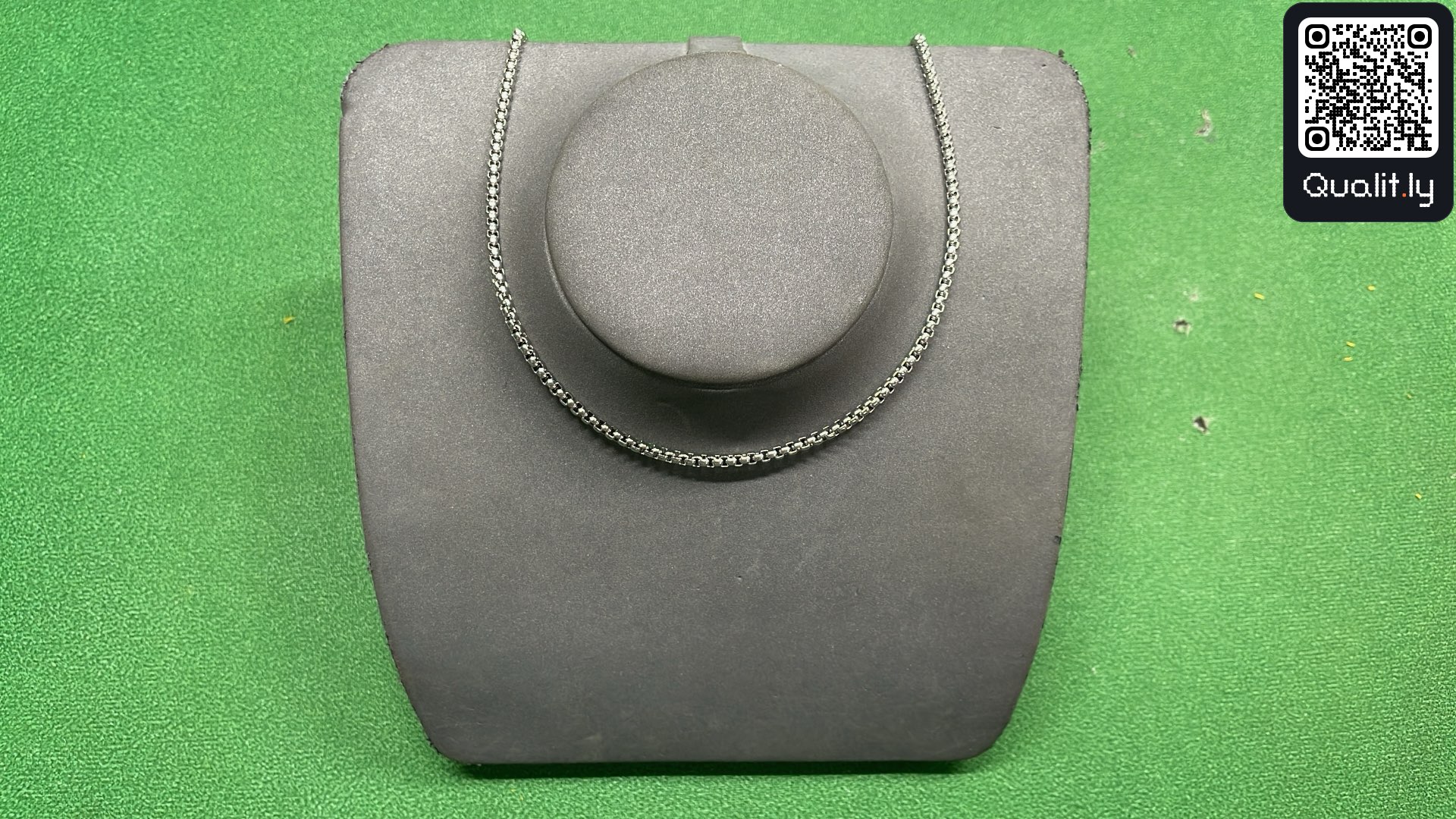 Jewelry QC photo 1 of 3