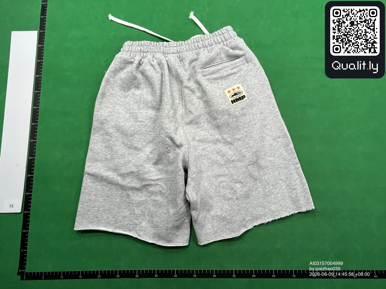 Pantaloni scurți — fotografie QC 2 din 34