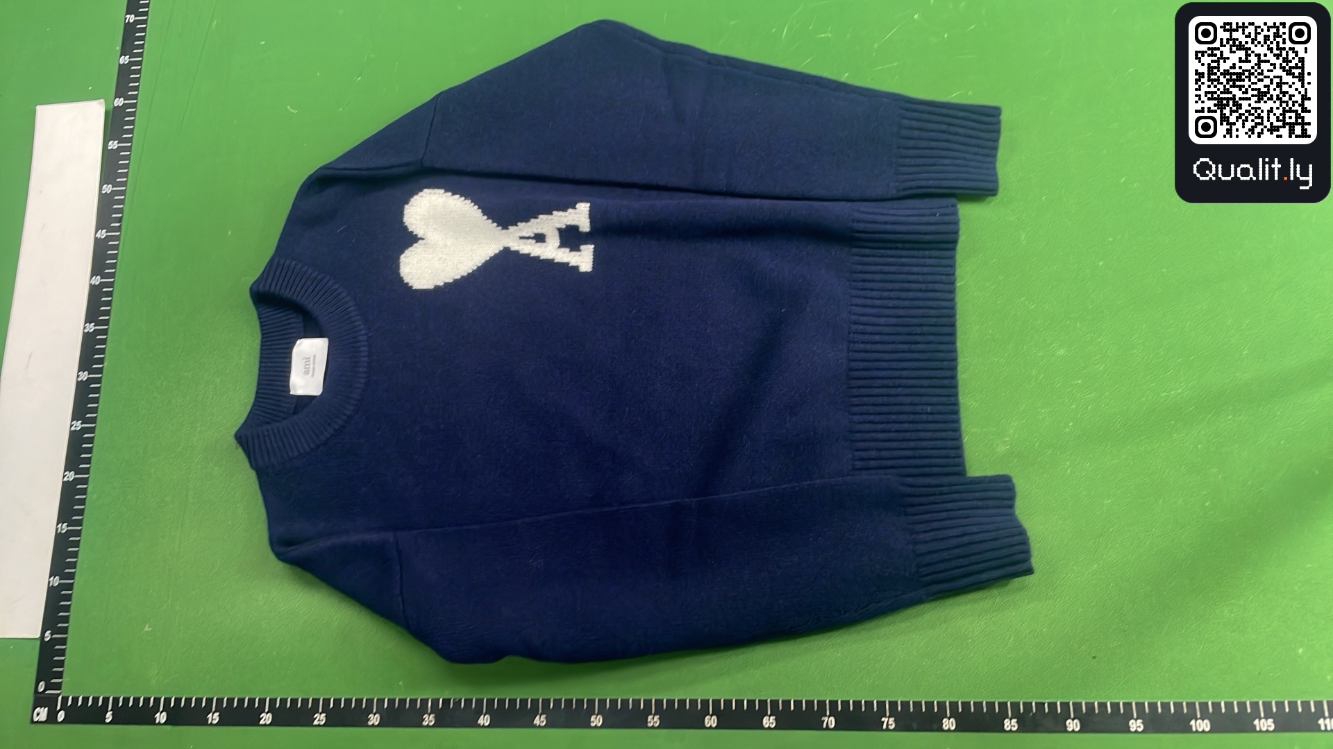 Sweater QC photo 2 of 46