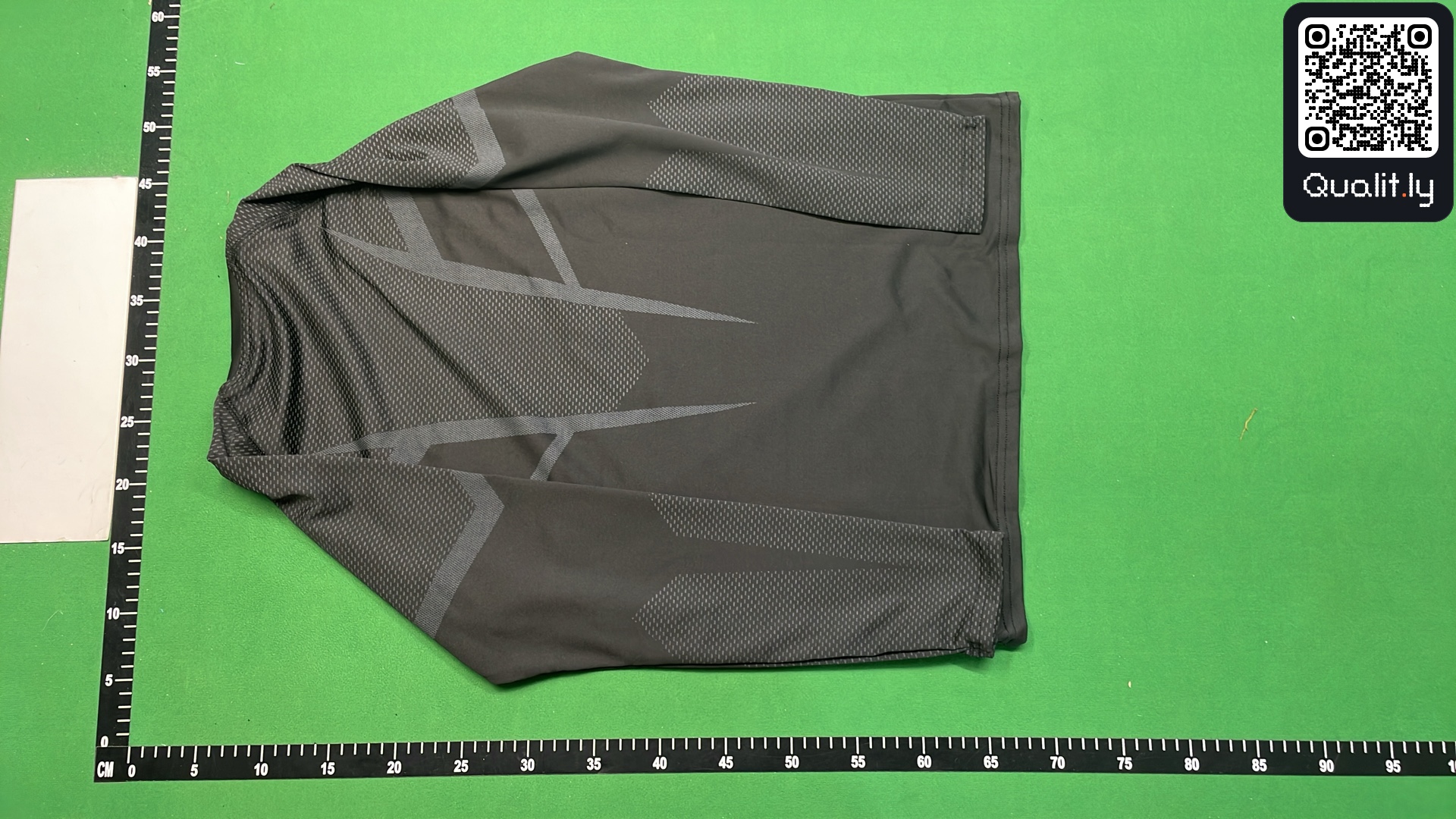 Tシャツ QC写真 3/56