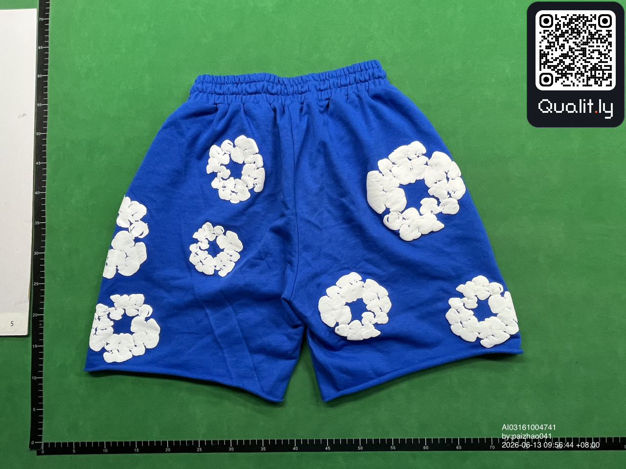 短裤 QC 照片 3 / 42