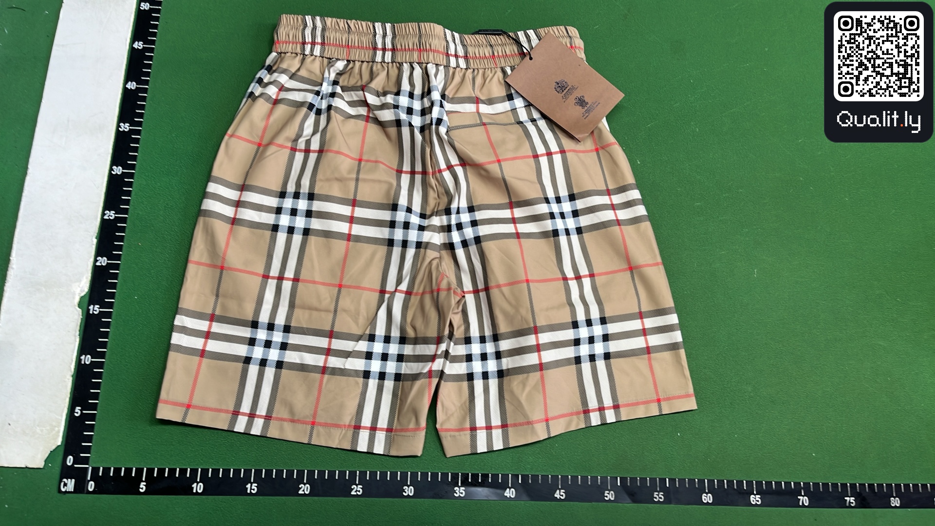 Short — photo QC 3 sur 4