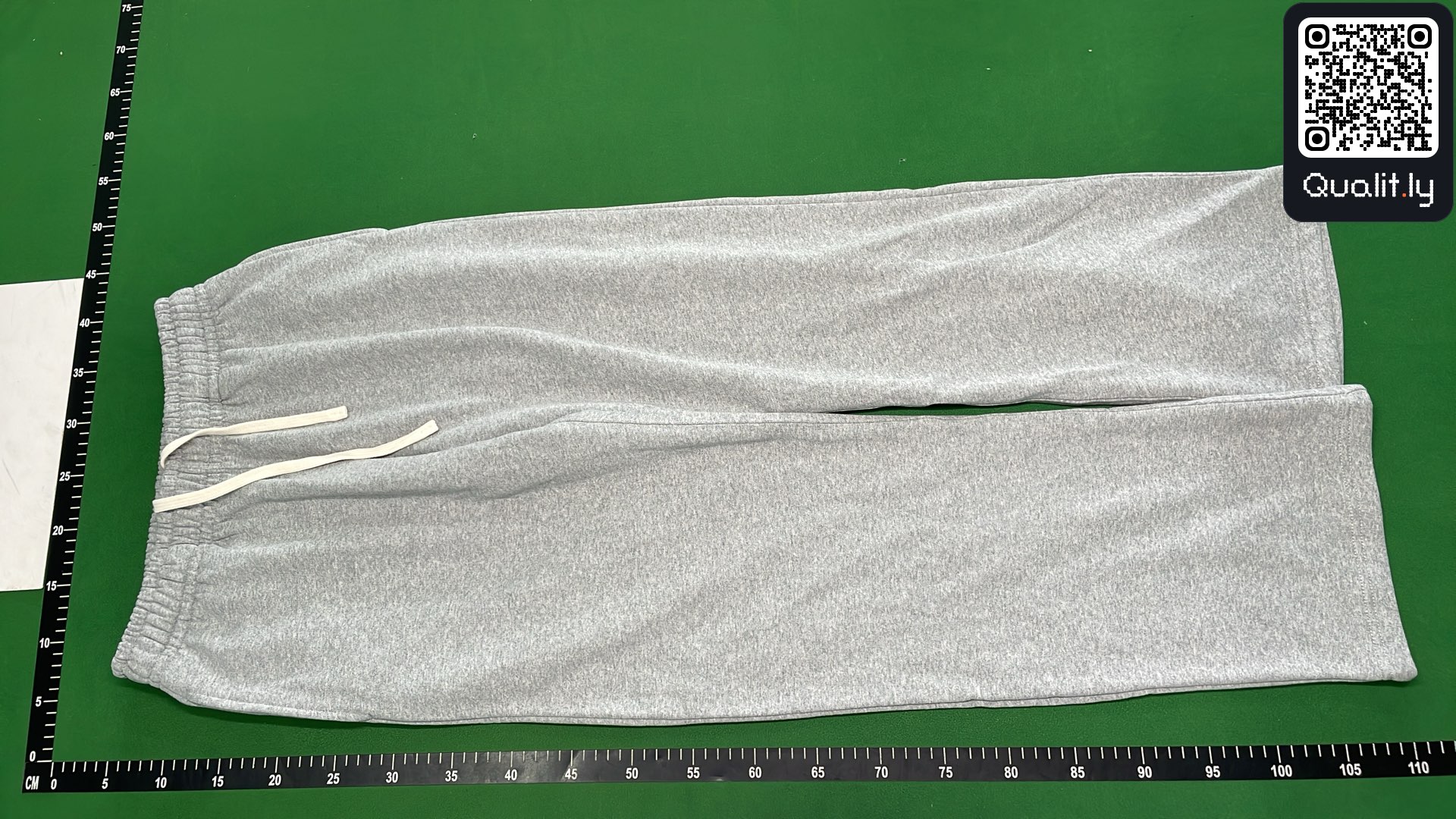 Pants QC photo 2 of 164