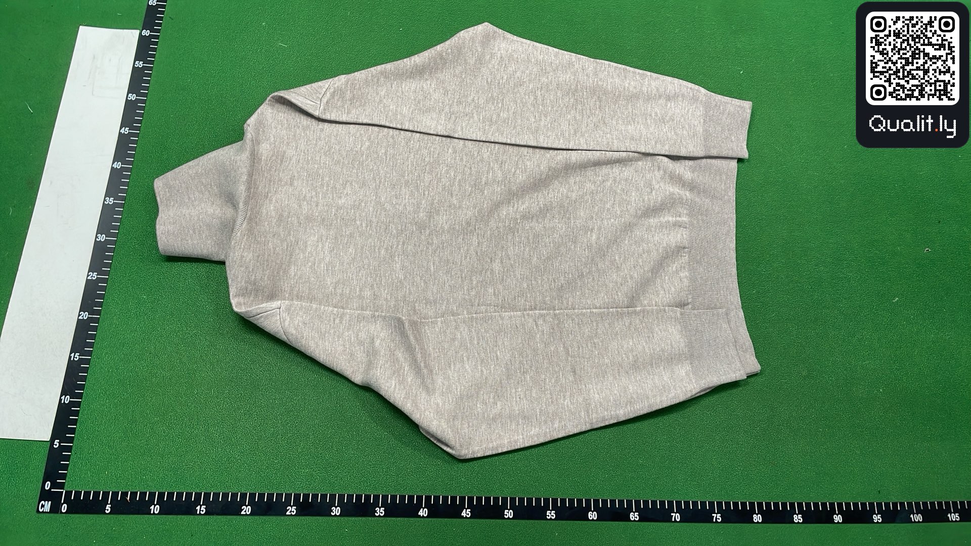 Sweater QC photo 3 of 12