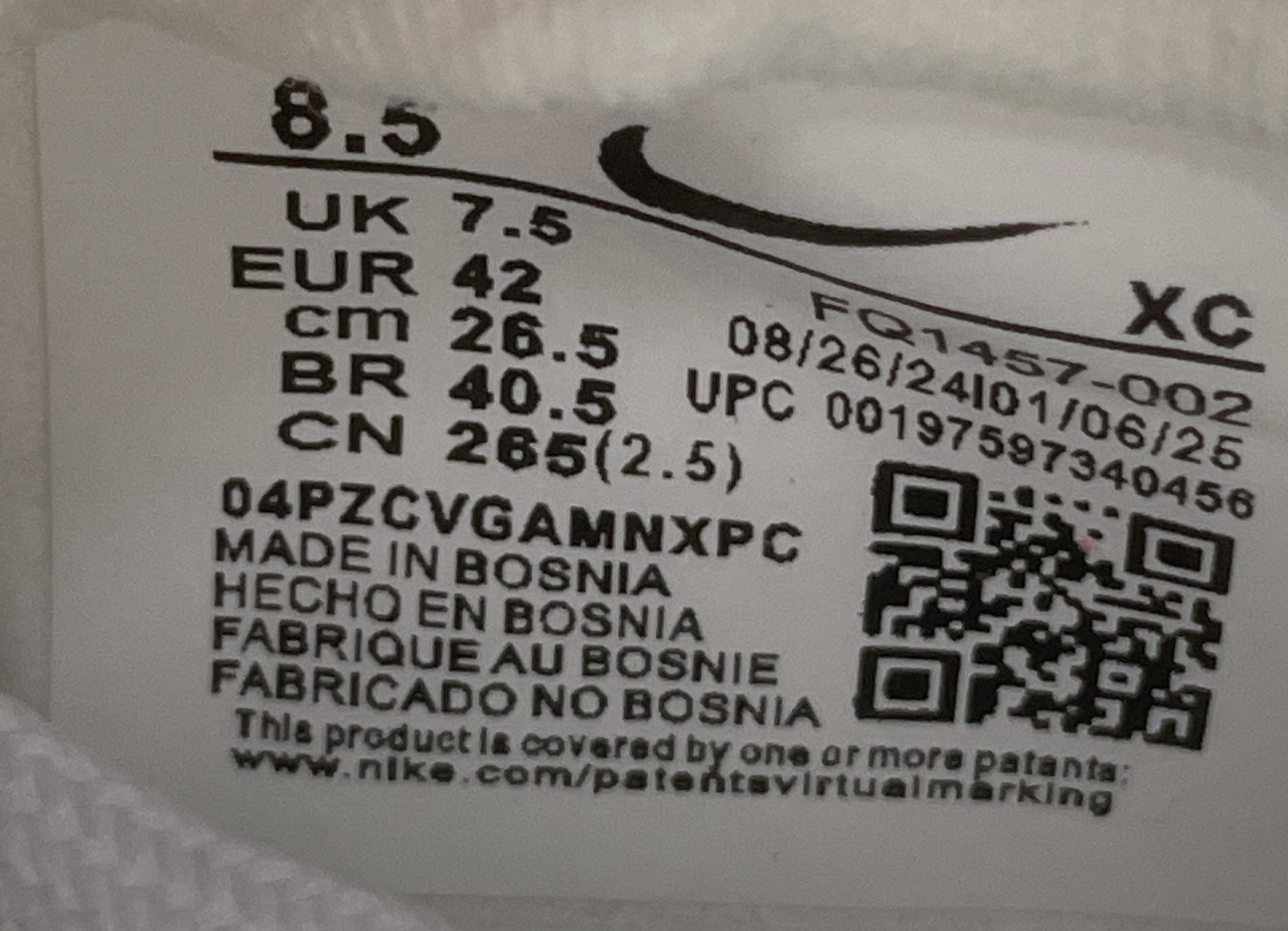Foto QC 1 di 8