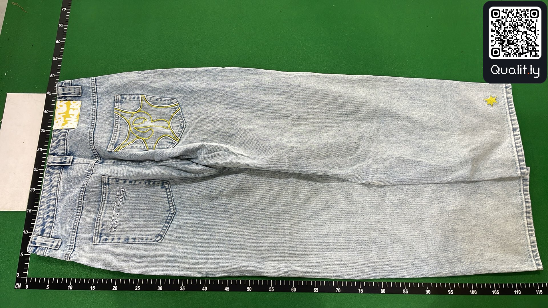 Jeans — QC-foto 3 av 24