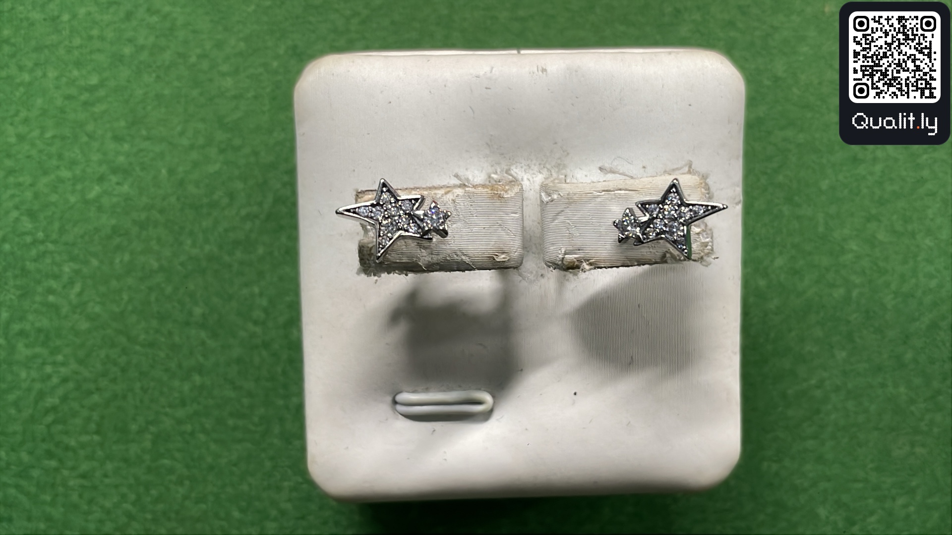 Jewelry QC photo 1 of 3