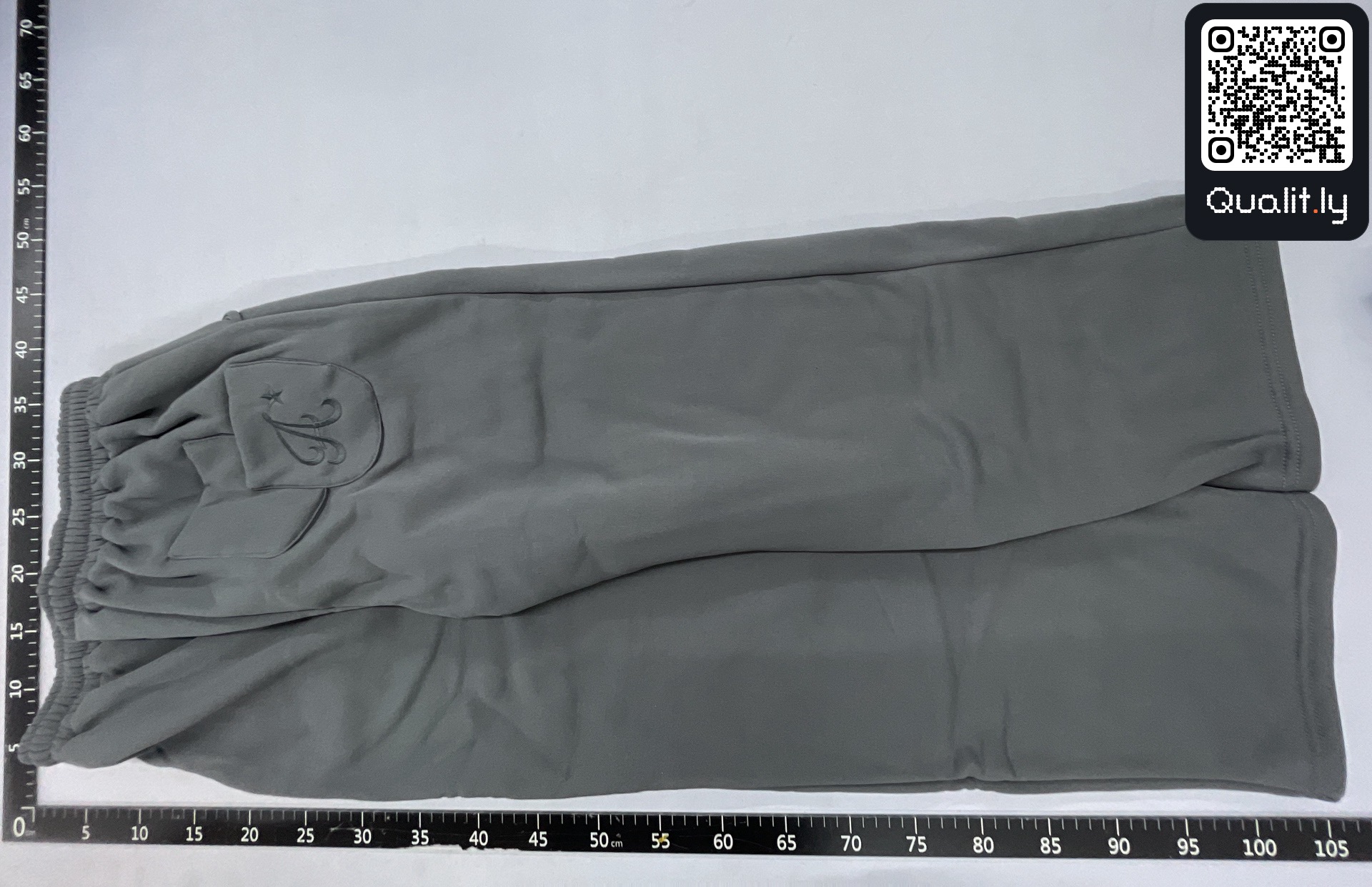 Hoodie — QC-foto 1 van 138